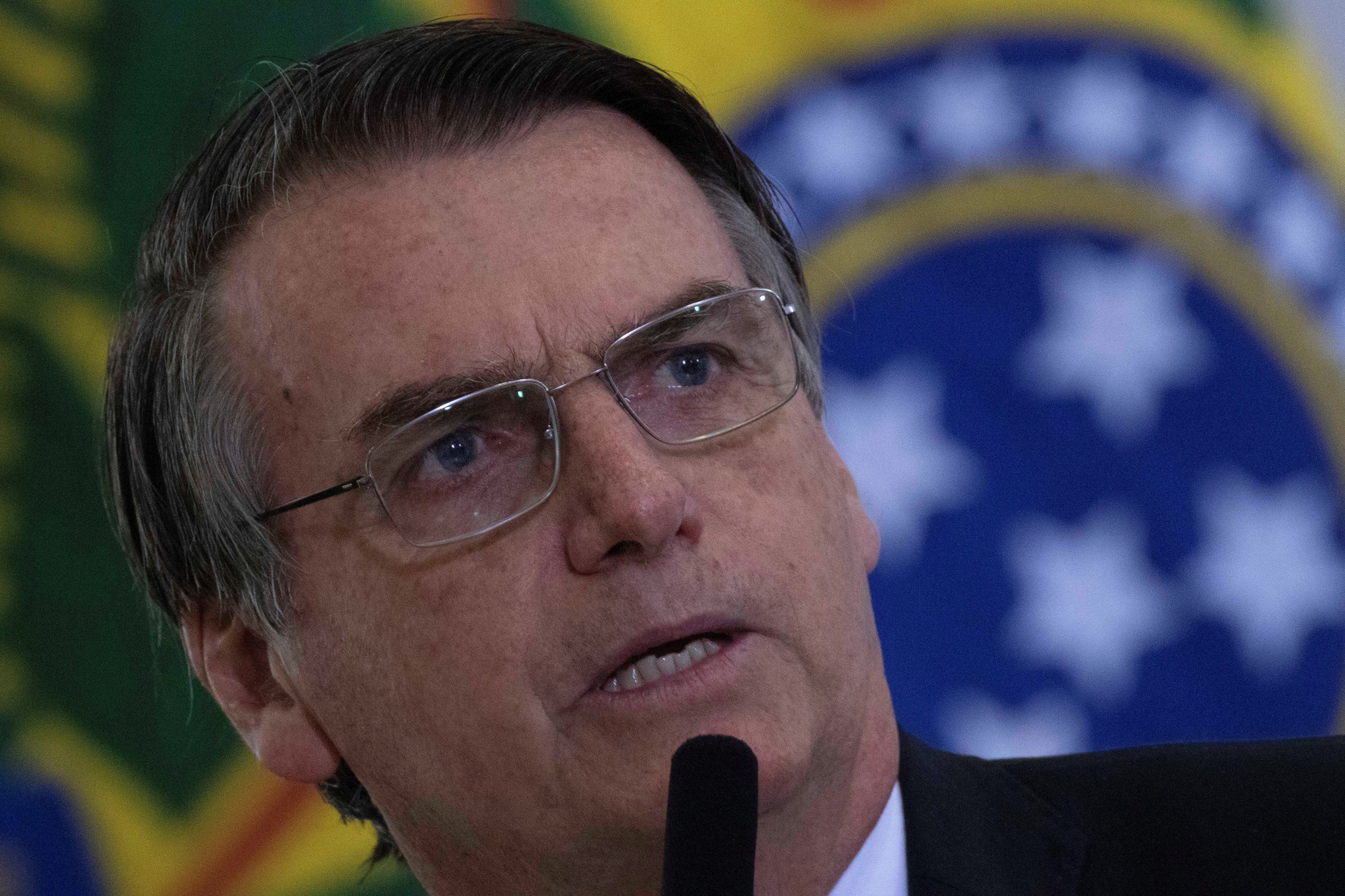 Bolsonaro diz que “não quer” e “não tem direito” de intervir na Petrobras