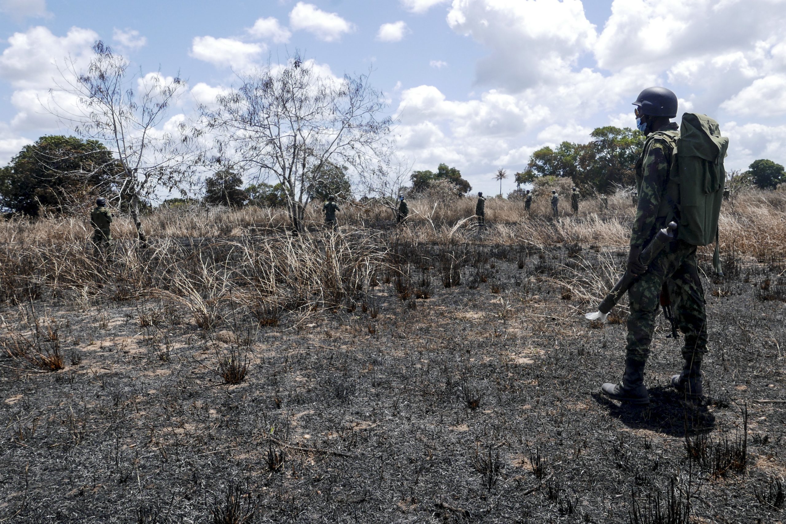 Elementos associados ao Estado Islâmico reivindicam ataques a militares do Ruanda em Cabo Delgado