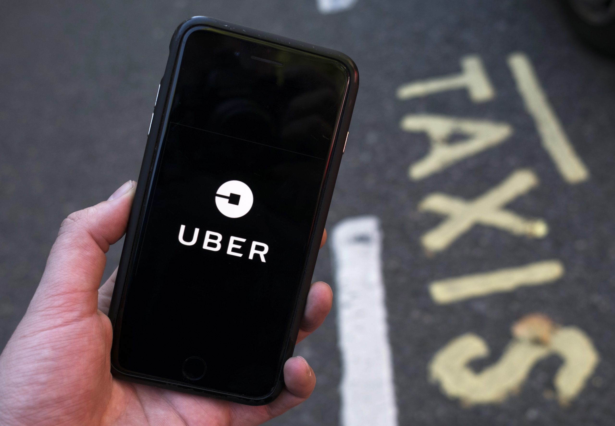 Sindicatos europeus comemoram “grande vitória” contra Uber nos Países Baixos