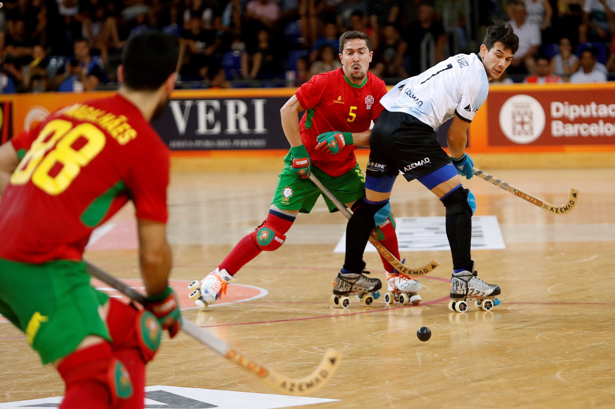 Hóquei em Patins: Rio dá os parabéns à equipa “com mérito acrescido” por vencer em Espanha