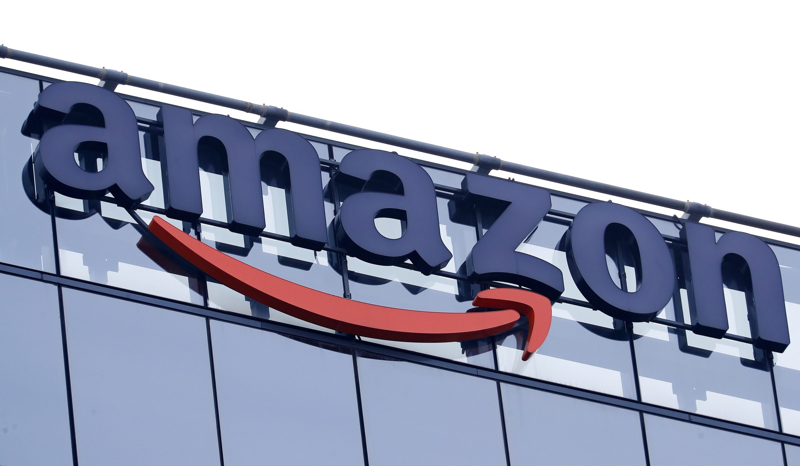 Amazon confirma que vai despedir mais de 18 mil pessoas