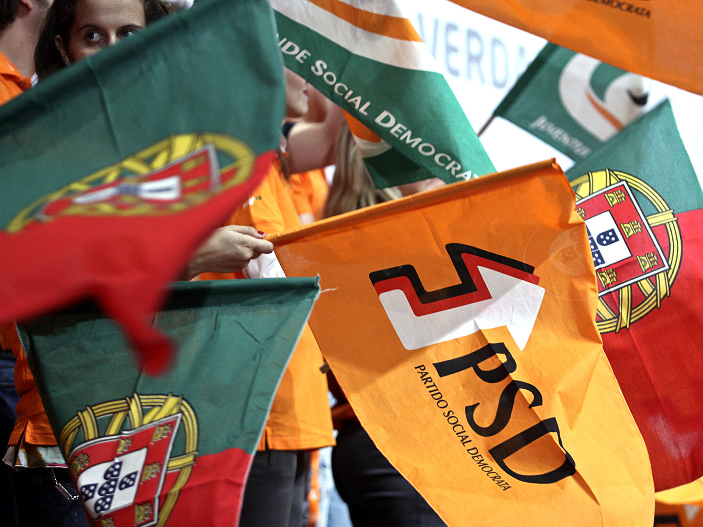Convenção Nacional Autárquica do PSD cancelada devido ao acidente do Elevador da Glória