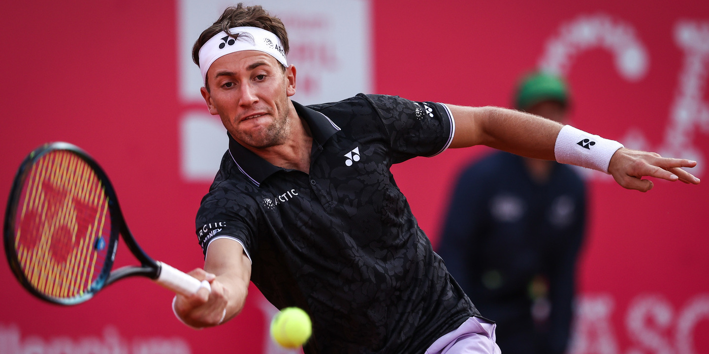 Estoril Open: Campeão Casper Ruud apura-se para as meias-finais