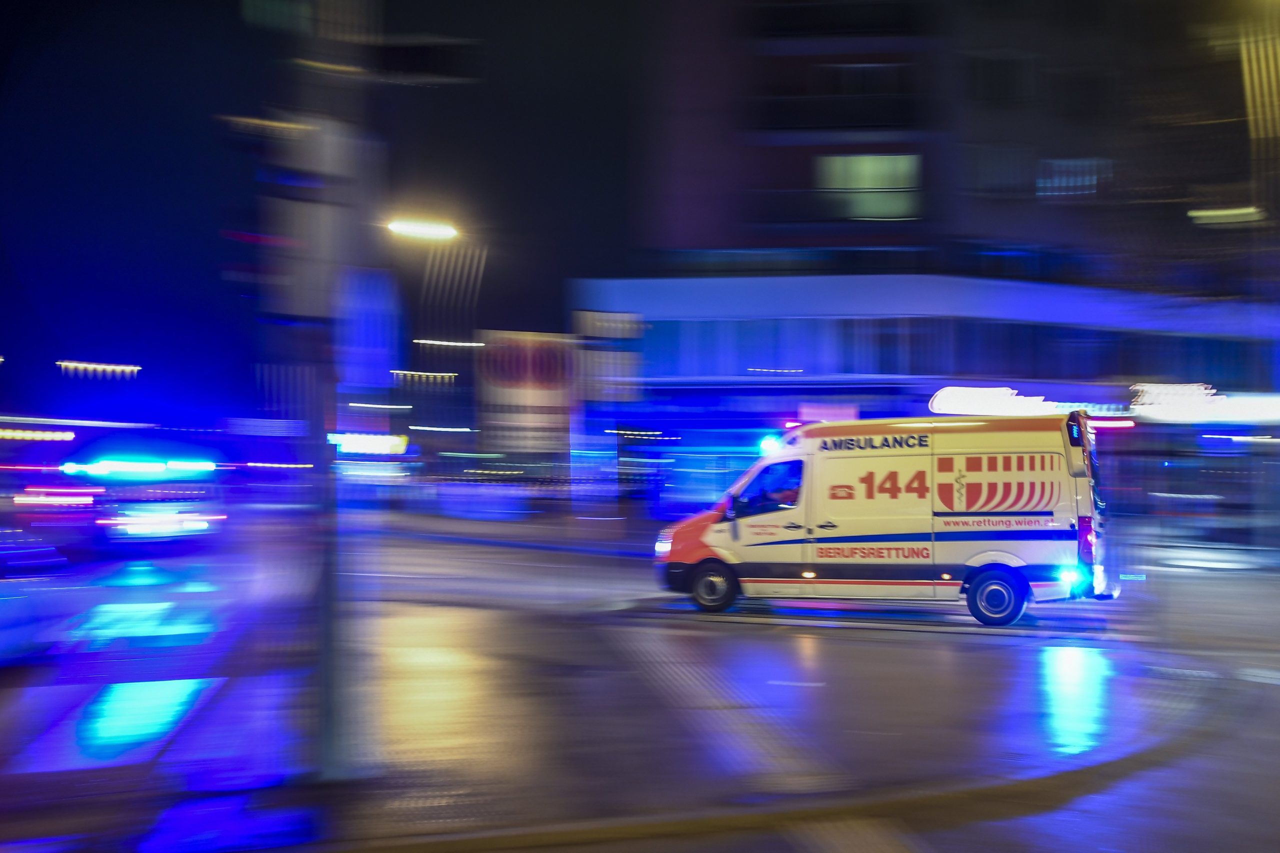 Polícia austríaca detém homem suspeito de ataque à faca em Viena