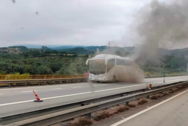 Trânsito retomado no IP3. Autocarro ardeu à chegada a Coimbra