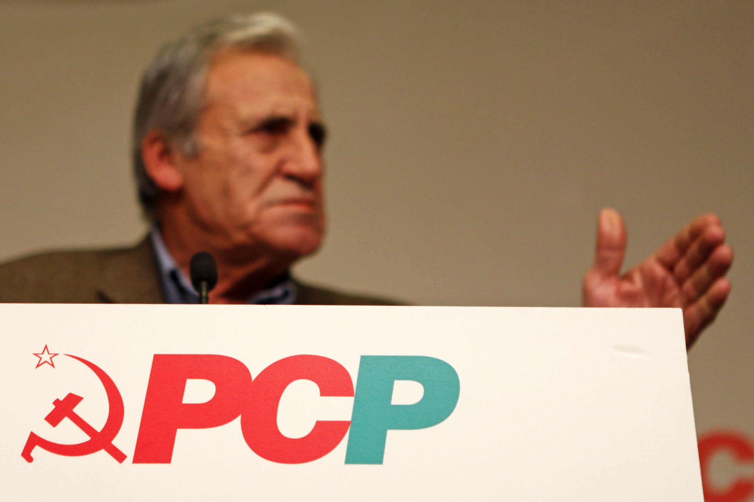 Jerónimo de Sousa reafirma coerência do PCP contra TSU e “muitas diferenças” face ao PS