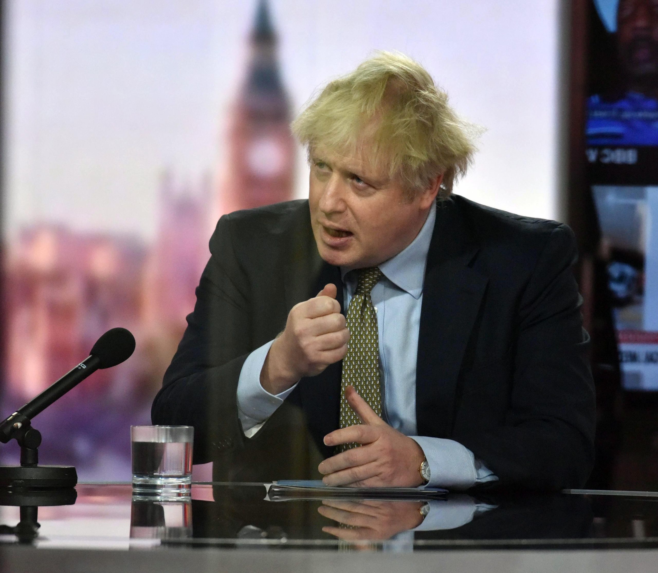 Boris Johnson anuncia confinamento de seis semanas em Inglaterra