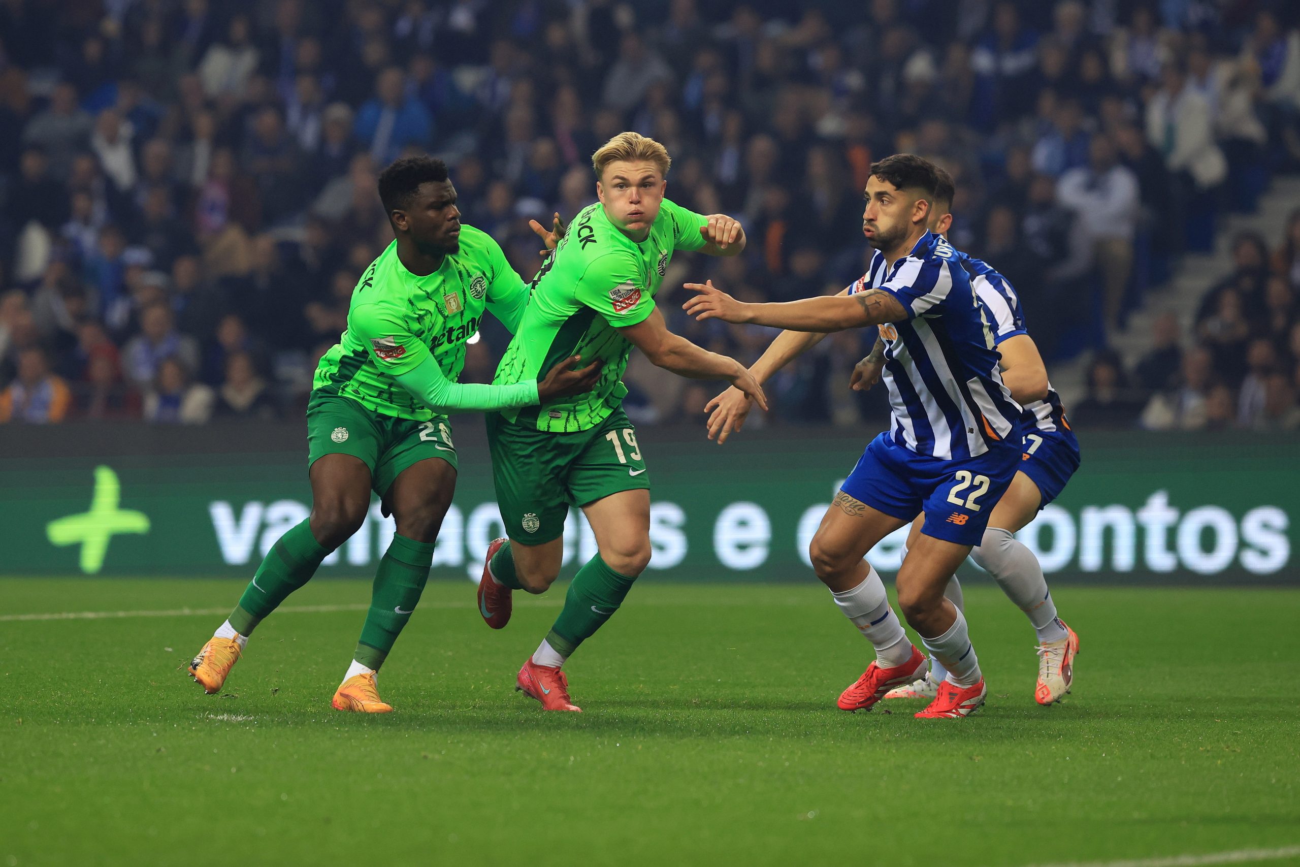 FC Porto e Sporting empataram 1-1 no Dragão
