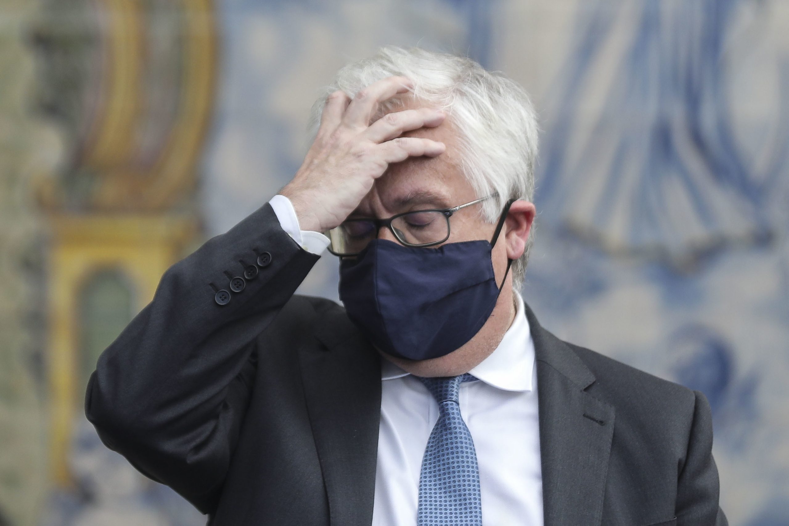 Assembleia da República chumba comissão de inquérito a Eduardo Cabrita sobre acidente na A6