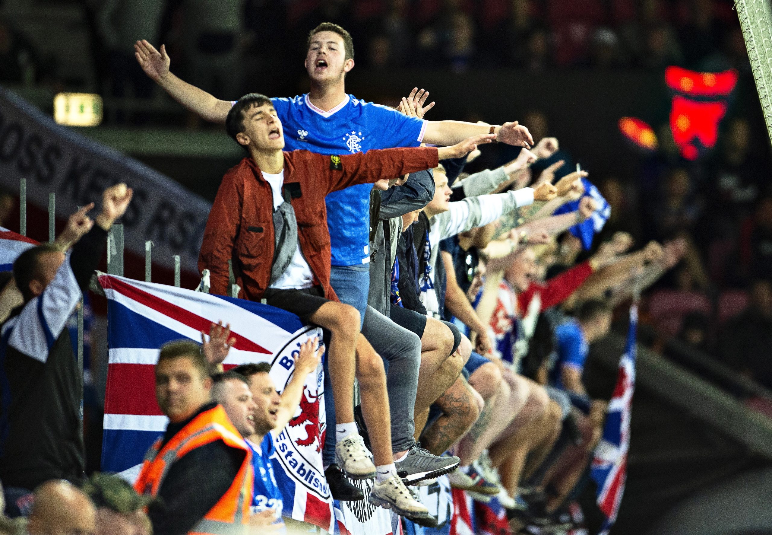 UEFA castiga Rangers e Levski de Sofia devido a comportamentos racistas
