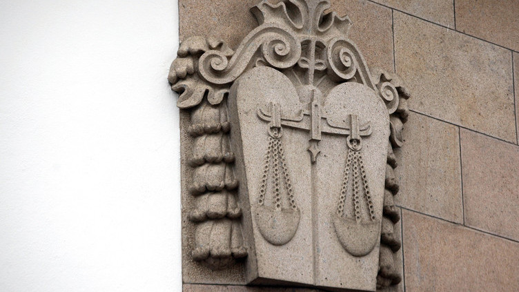 Trabalhadores no Luxemburgo contra Estado português vão a tribunal na sexta-feira