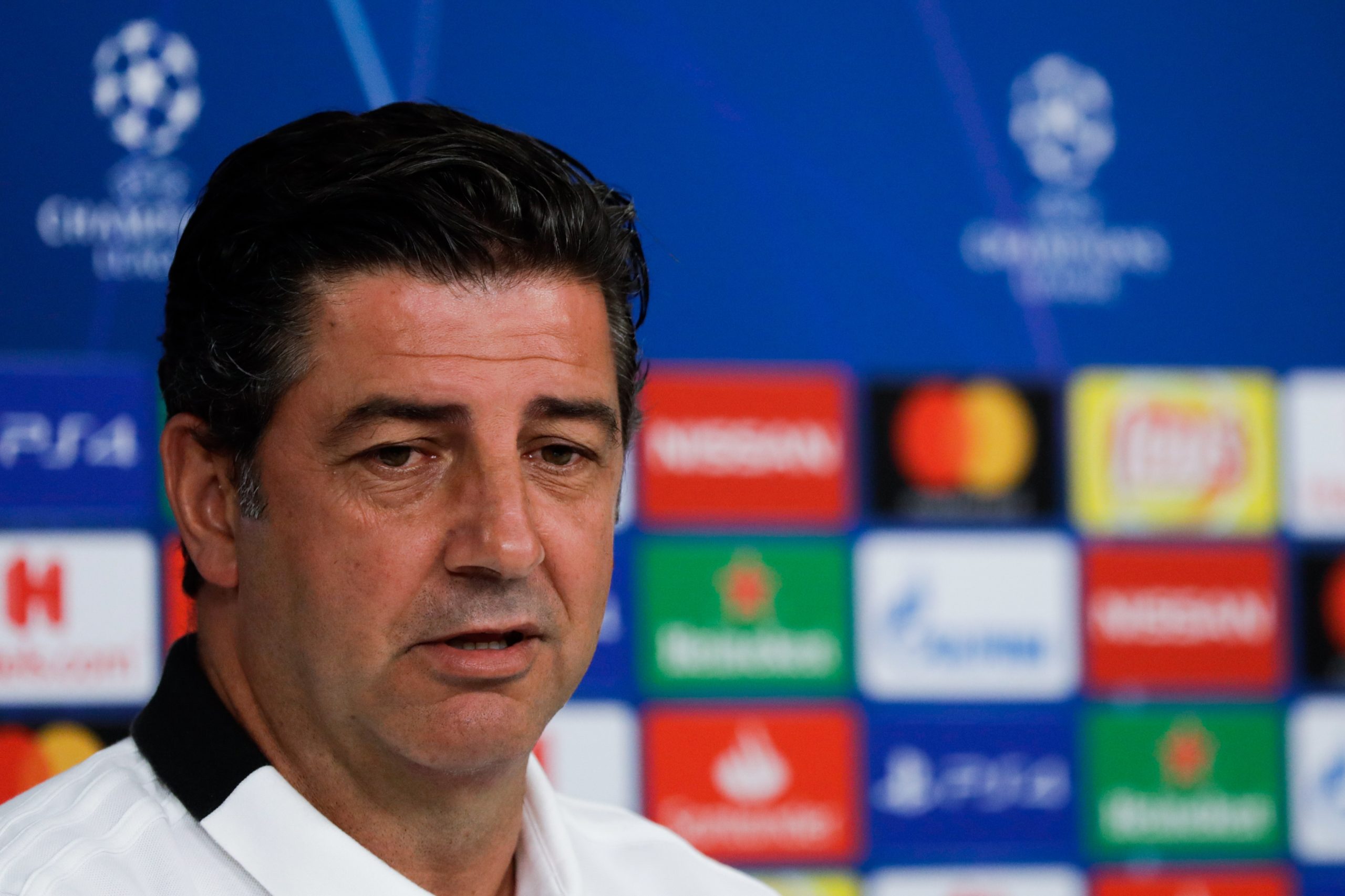 Rui Vitória confia no triunfo frente ao PAOK e alerta para a qualidade grega