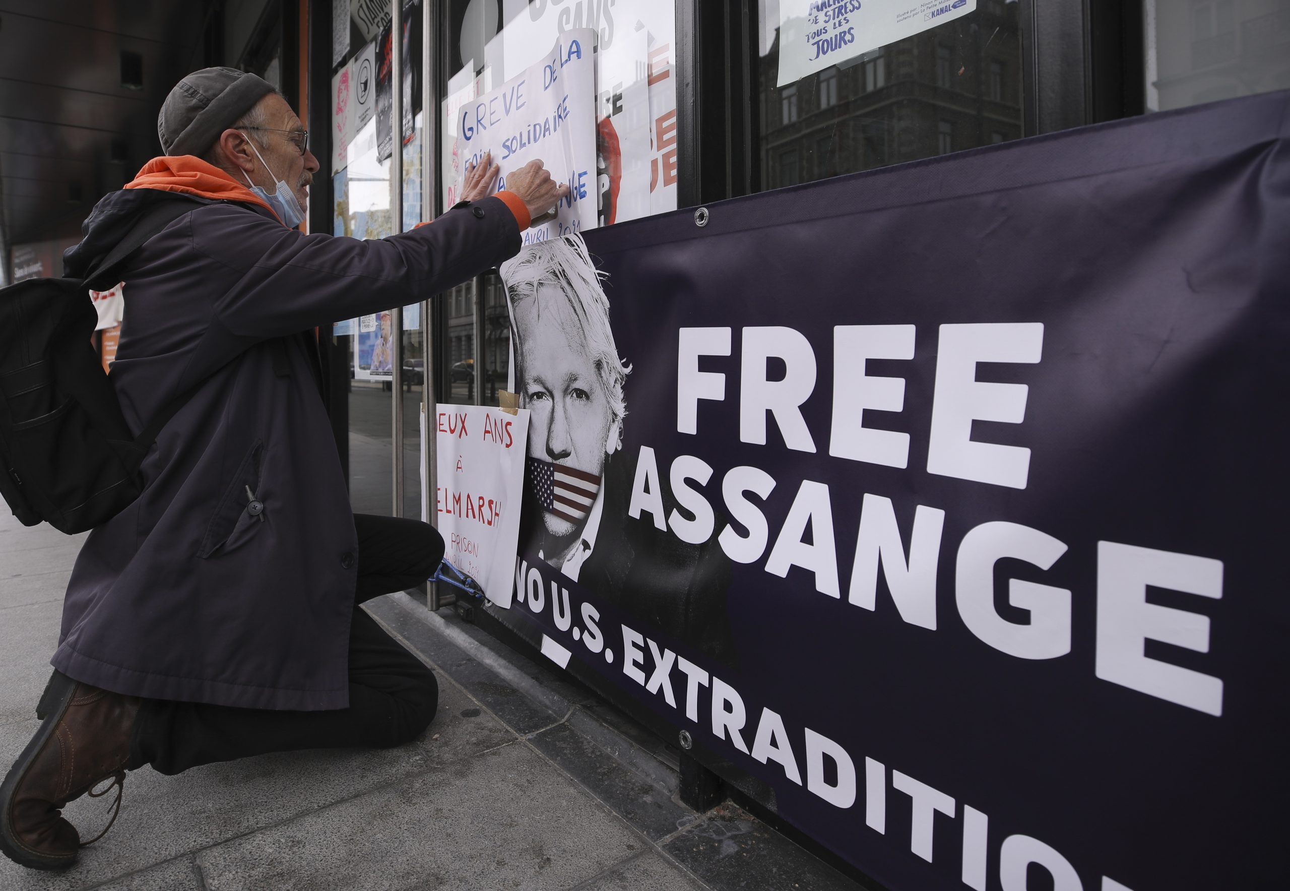 Tribunal de Londres analisa recurso do pedido de extradição de Julian Assange
