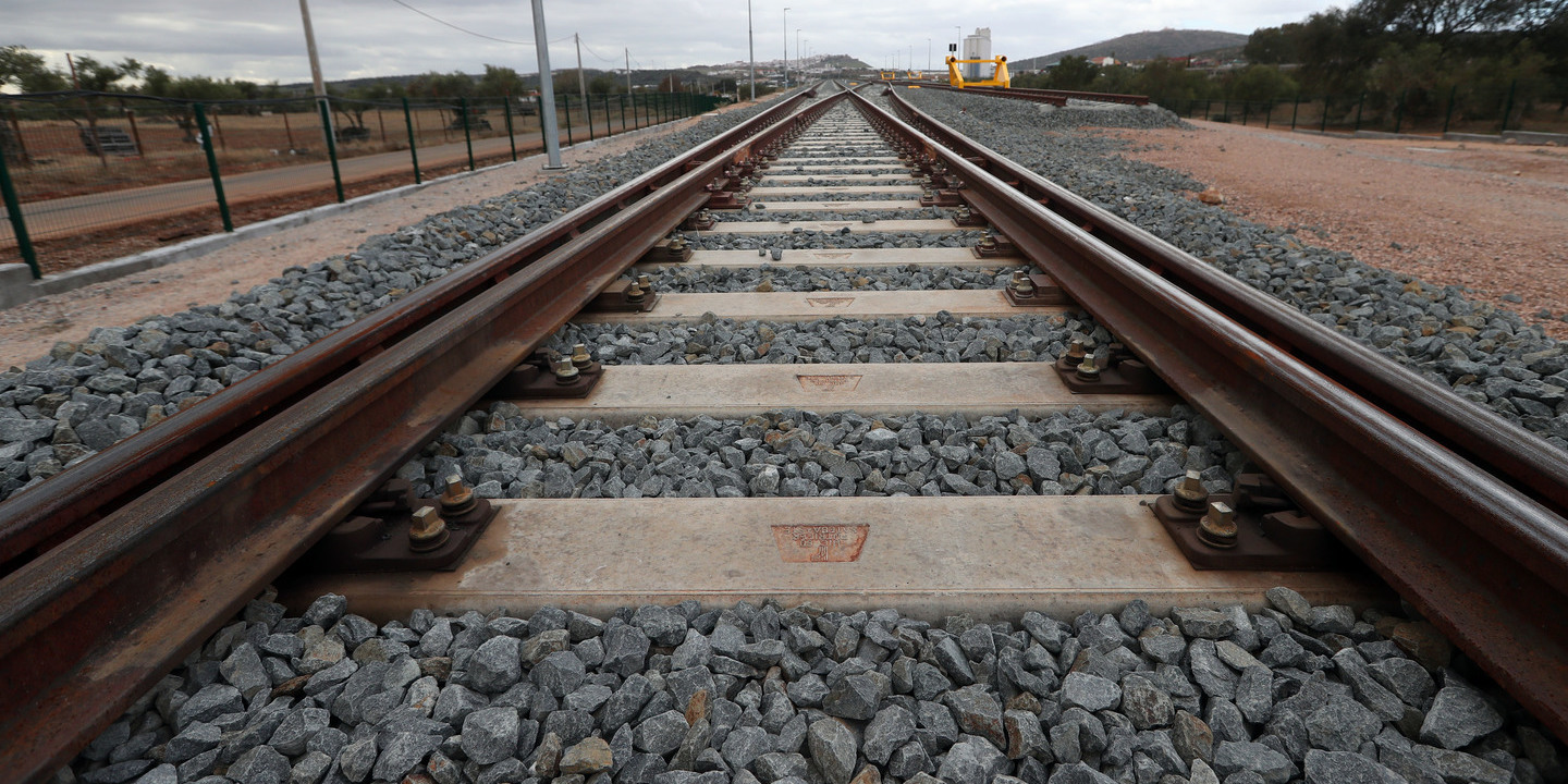 Circulação ferroviária restabelecida entre Olhão e Fuseta