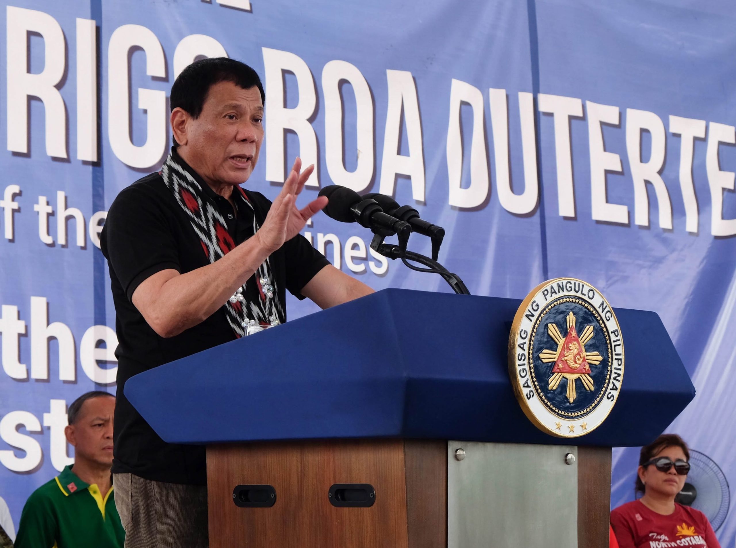 Duterte: “Estamos a combater há 50 anos. Se querem estender por outros 50 anos, que seja”