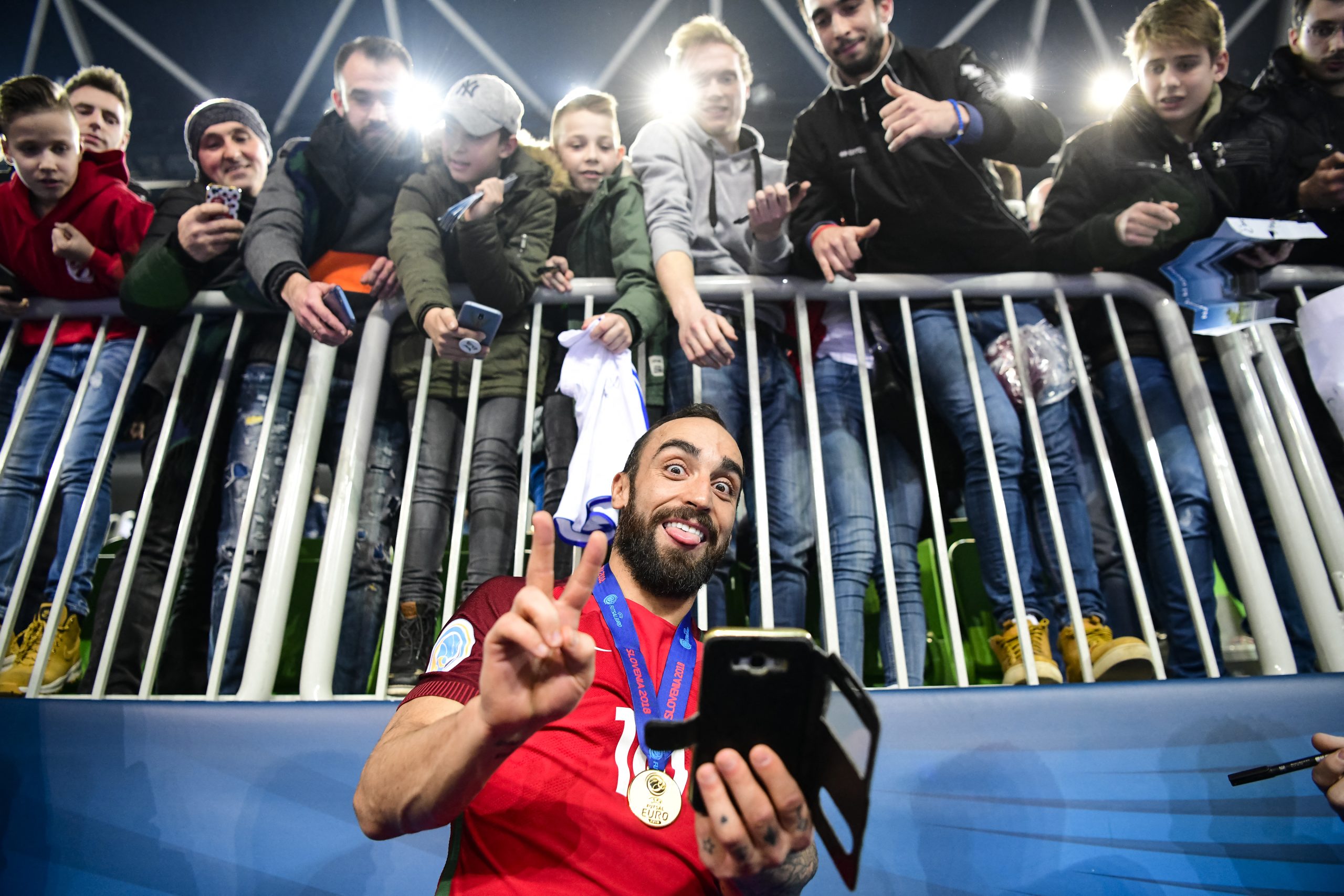 Quem é o maior? Quem é o maior? É ele, o Ricardinho