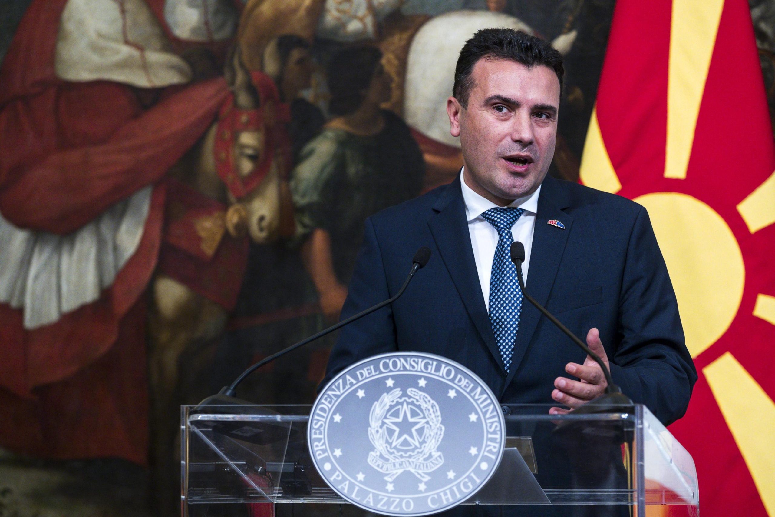 A Macedónia do Norte queria entrar para a UE, mas encontrou resistências. Então, o primeiro-ministro demitiu-se