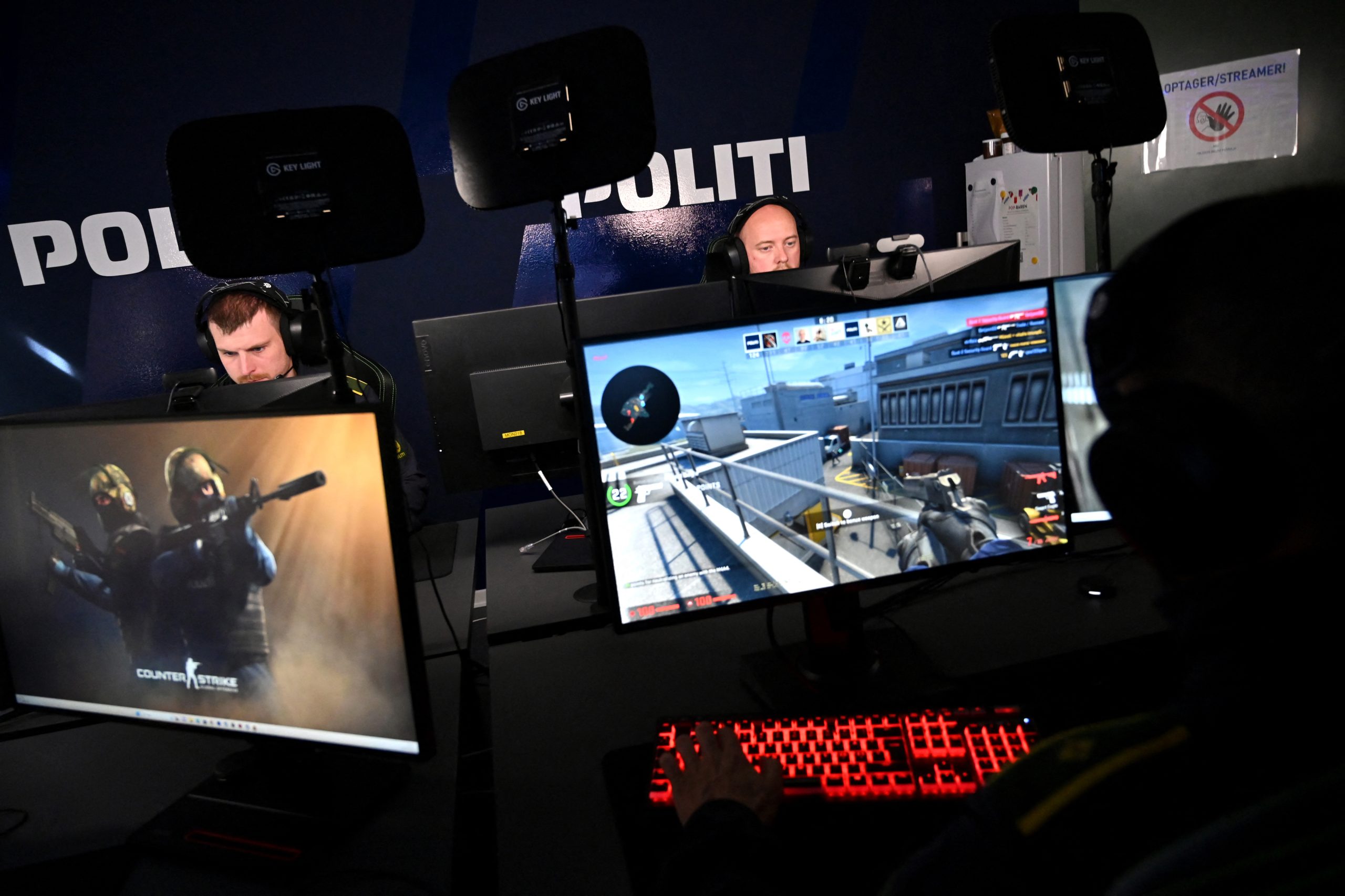 Na Dinamarca, a polícia joga Counter-Strike para prevenir crimes online