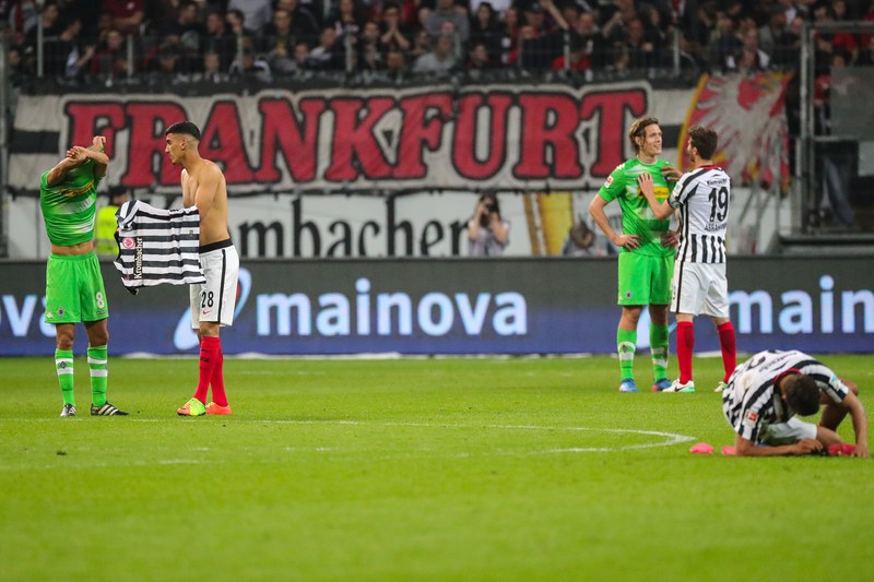 UEFA multa Bayern Munique e Eintracht Frankfurt por mau comportamento dos adeptos