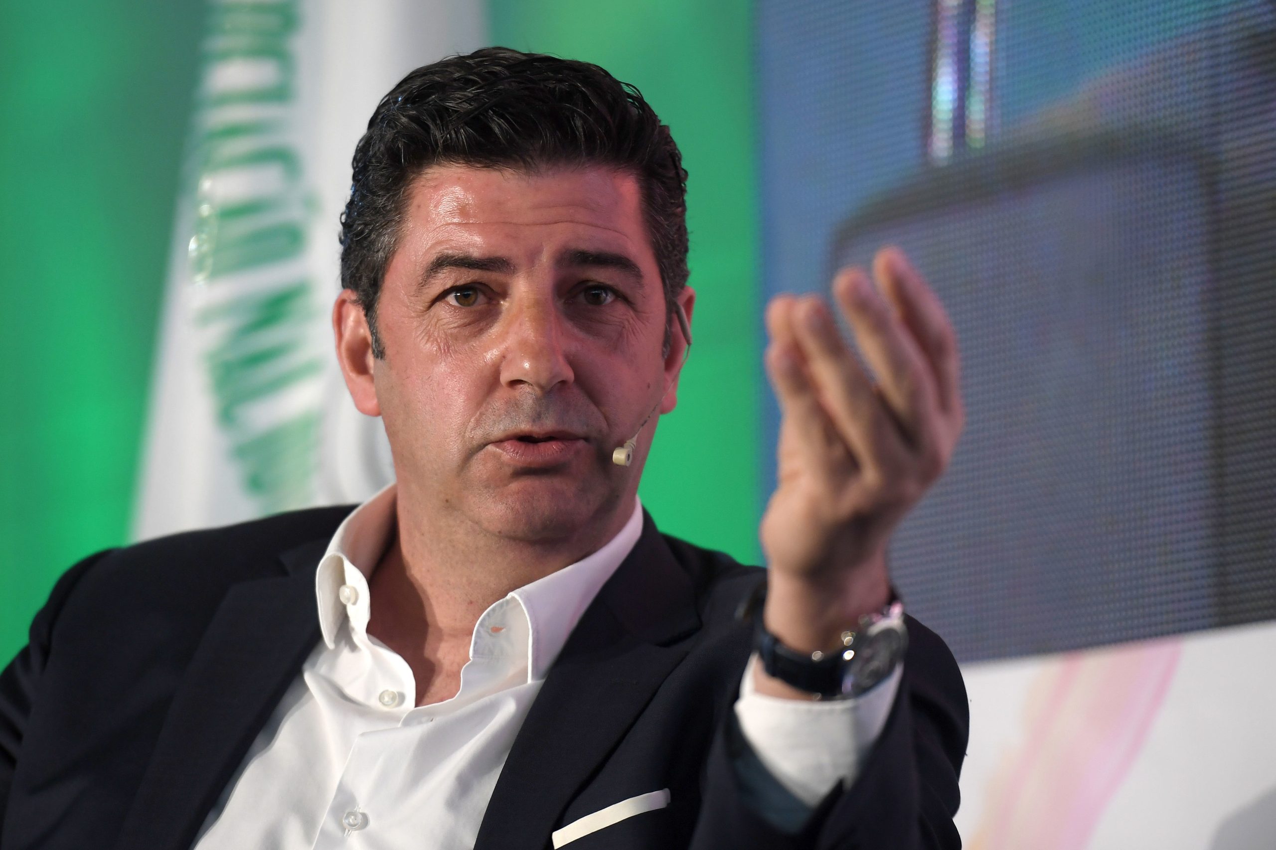 Benfica quer manter ciclo de triunfos perante Vitória, já com Sálvio