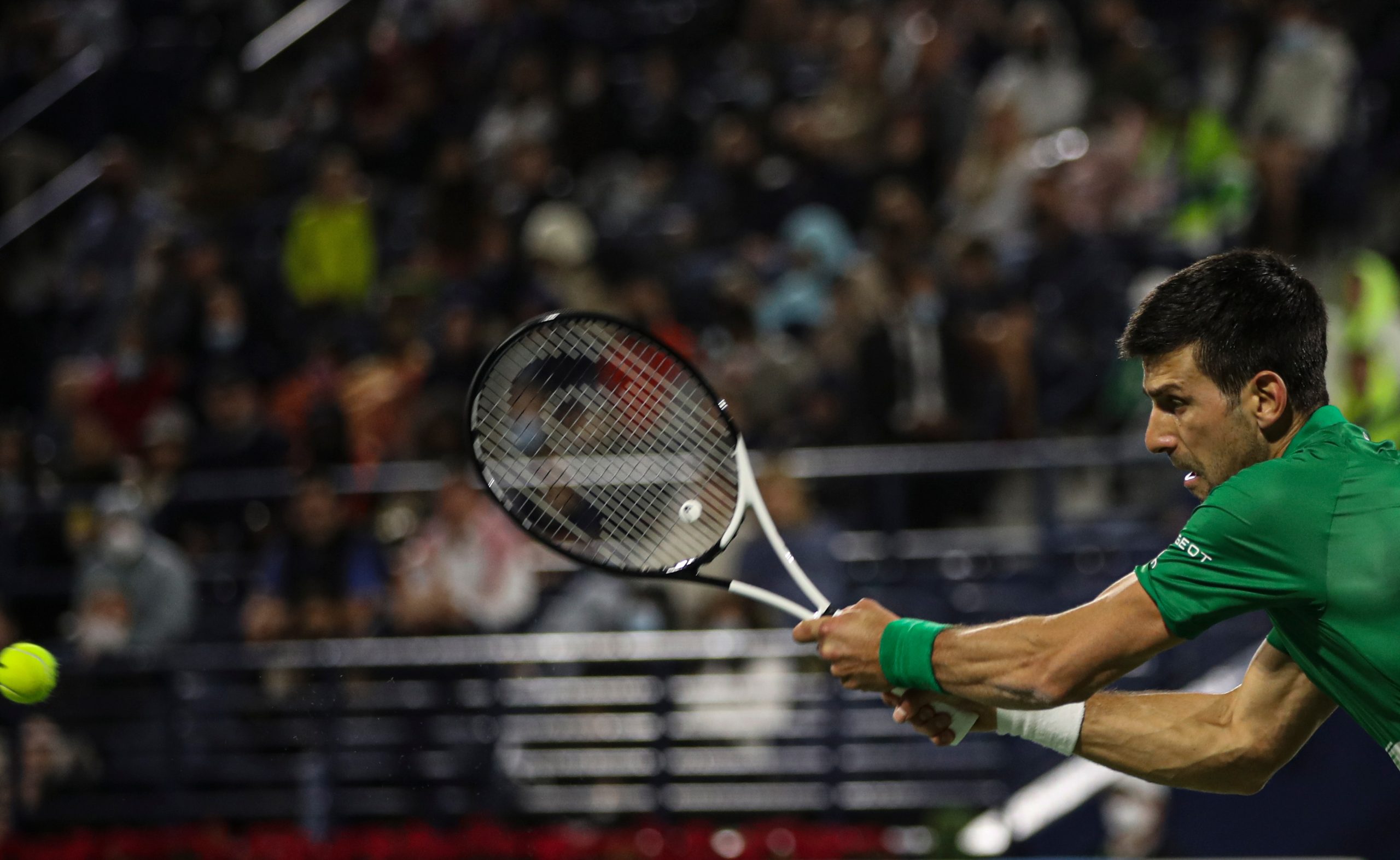 Ténis: Djokovic perde no Dubai e ‘entrega’ liderança do ‘ranking’ a Medvedev