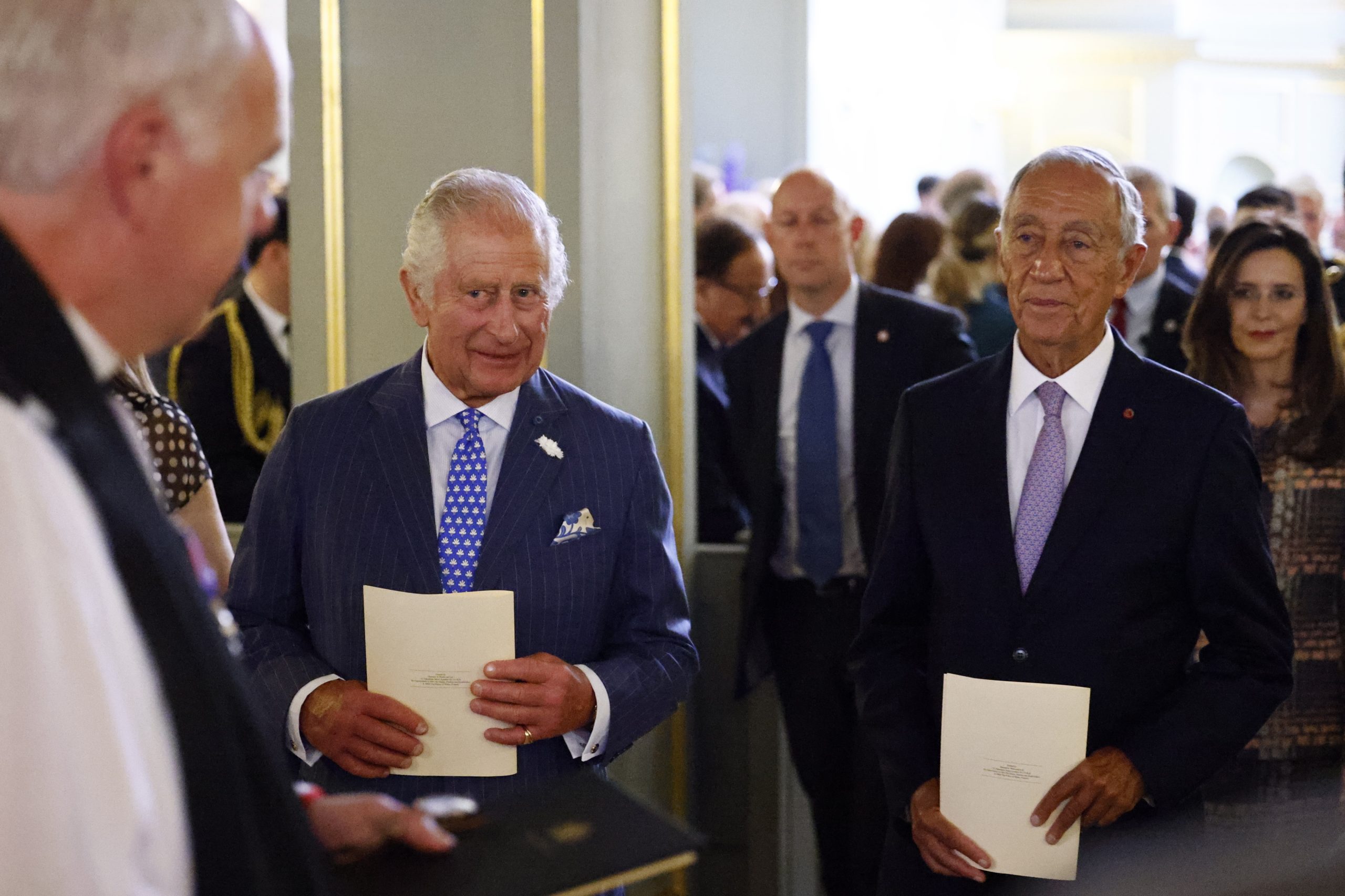 Marcelo fez “proposta quase irrecusável” a rei Carlos III para visitar Portugal