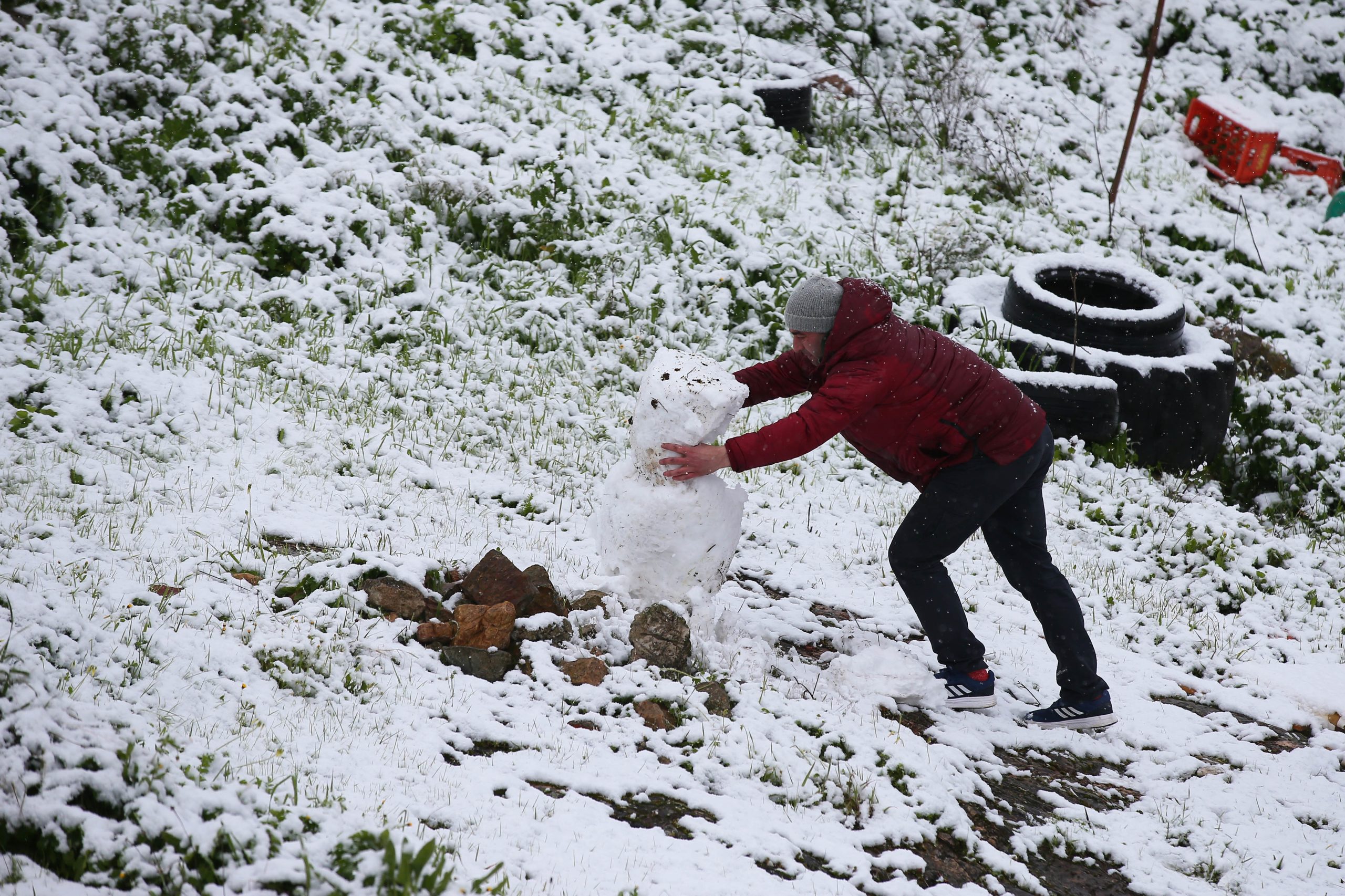 Aviso vermelho: neve força encerramento de escolas em vários concelhos
