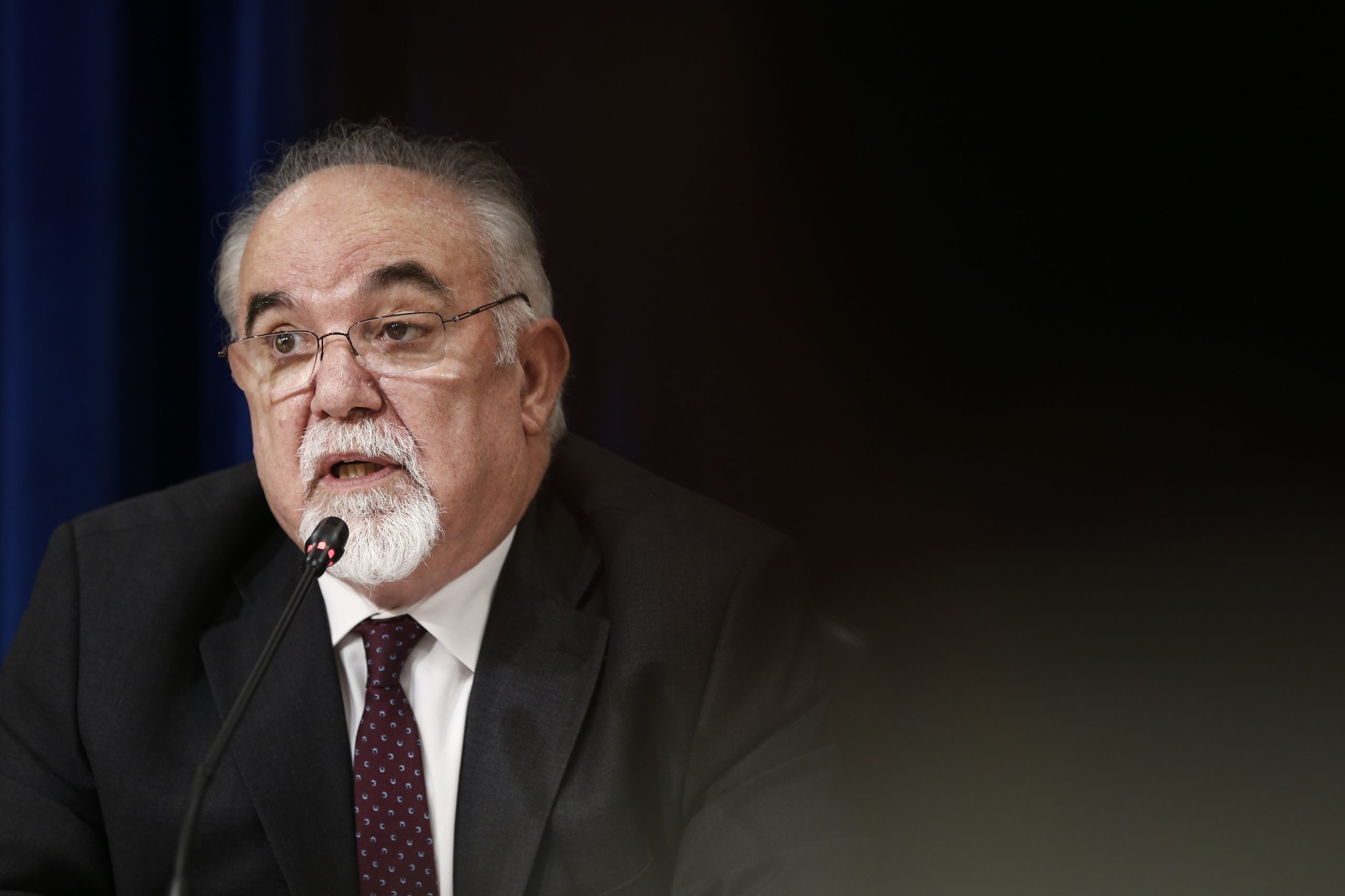 Igualdade  entre mulheres e homens tem de ser assumida “como um objetivo”, diz ministro do Trabalho