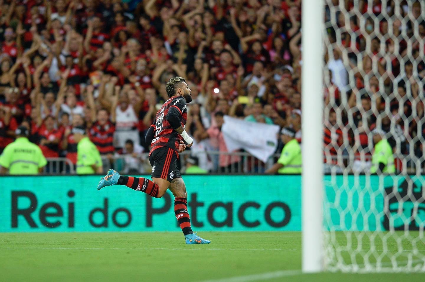 Flamengo, de Paulo Sousa, goleia e aguarda por adversário nas ‘meias’ do ‘Carioca’