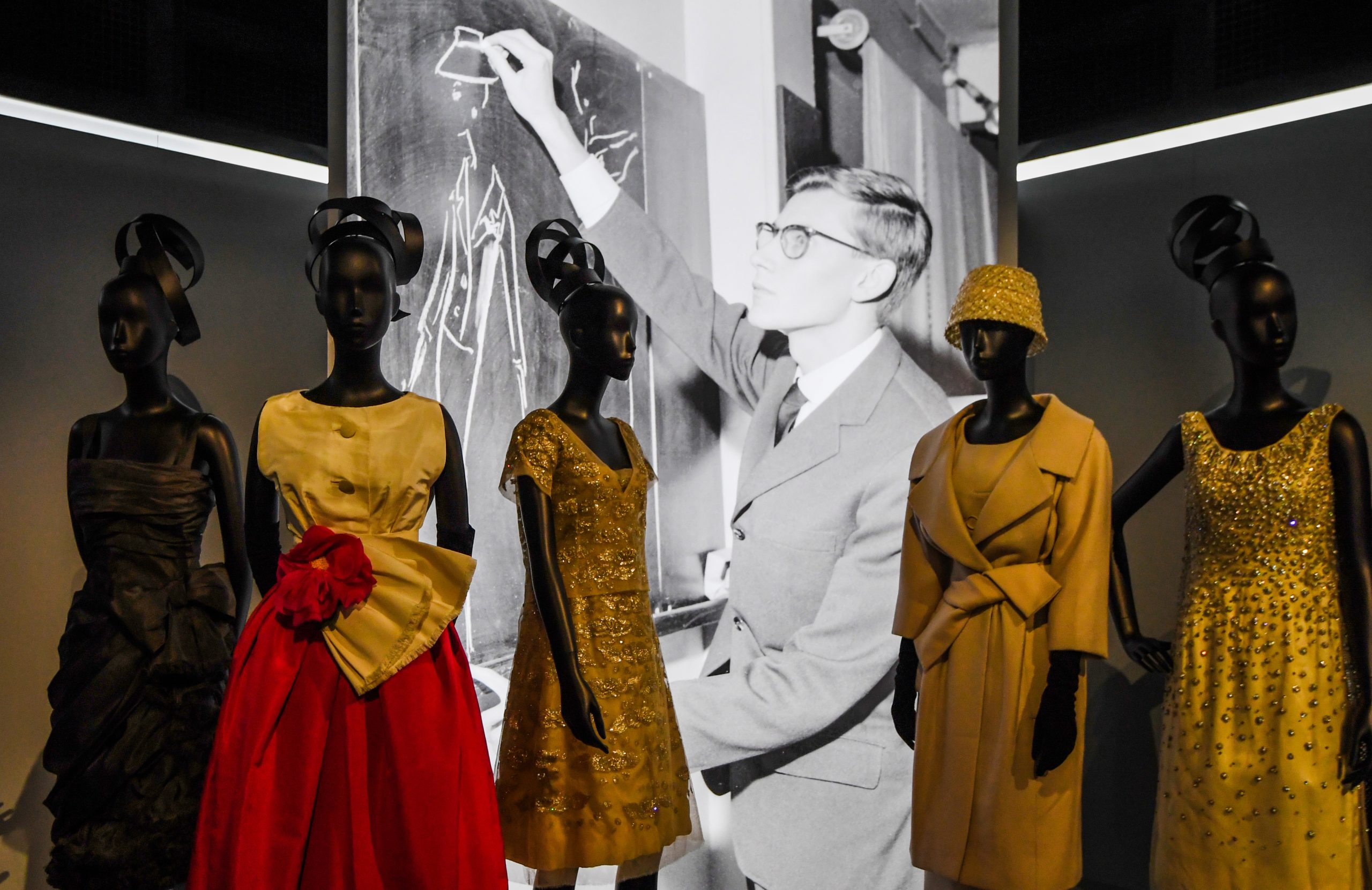 Dupla de designers portugueses estreia-se na semana da moda de Paris