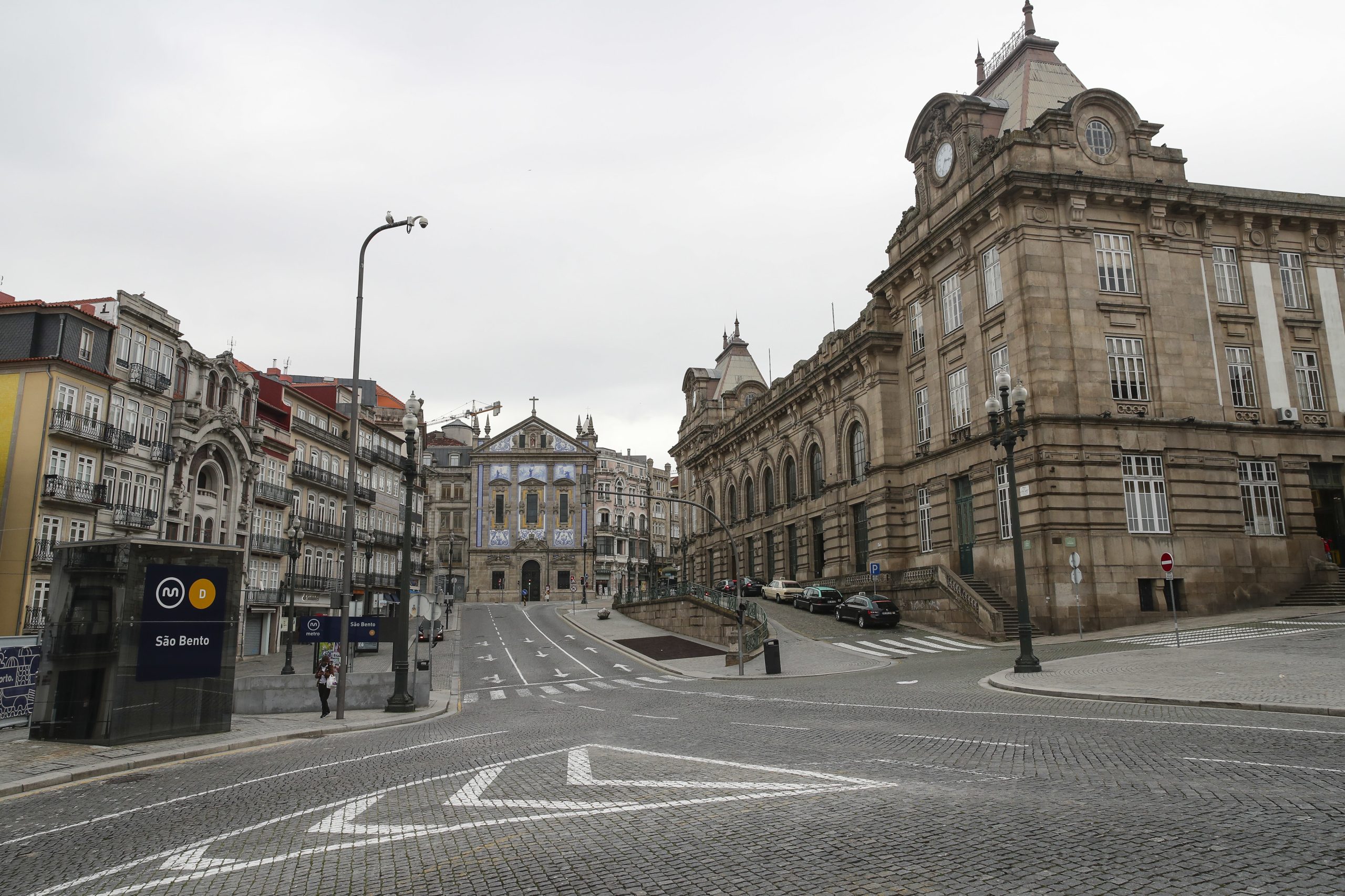 Construção da linha de metrobus provoca congestionamentos do trânsito no Porto