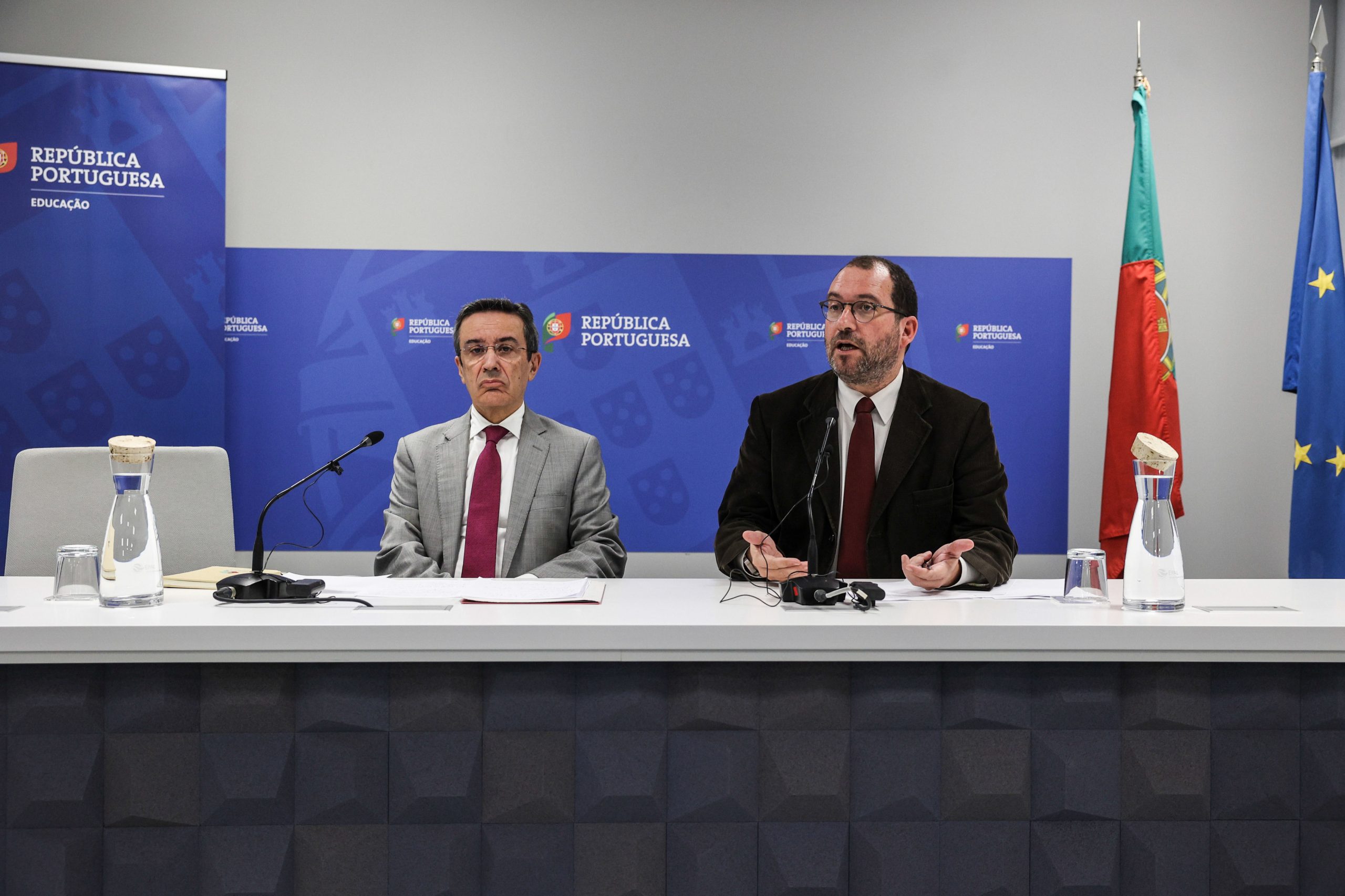 “Aproximar, fixar e vincular”: As propostas do Ministério para as negociações com os sindicatos dos professores