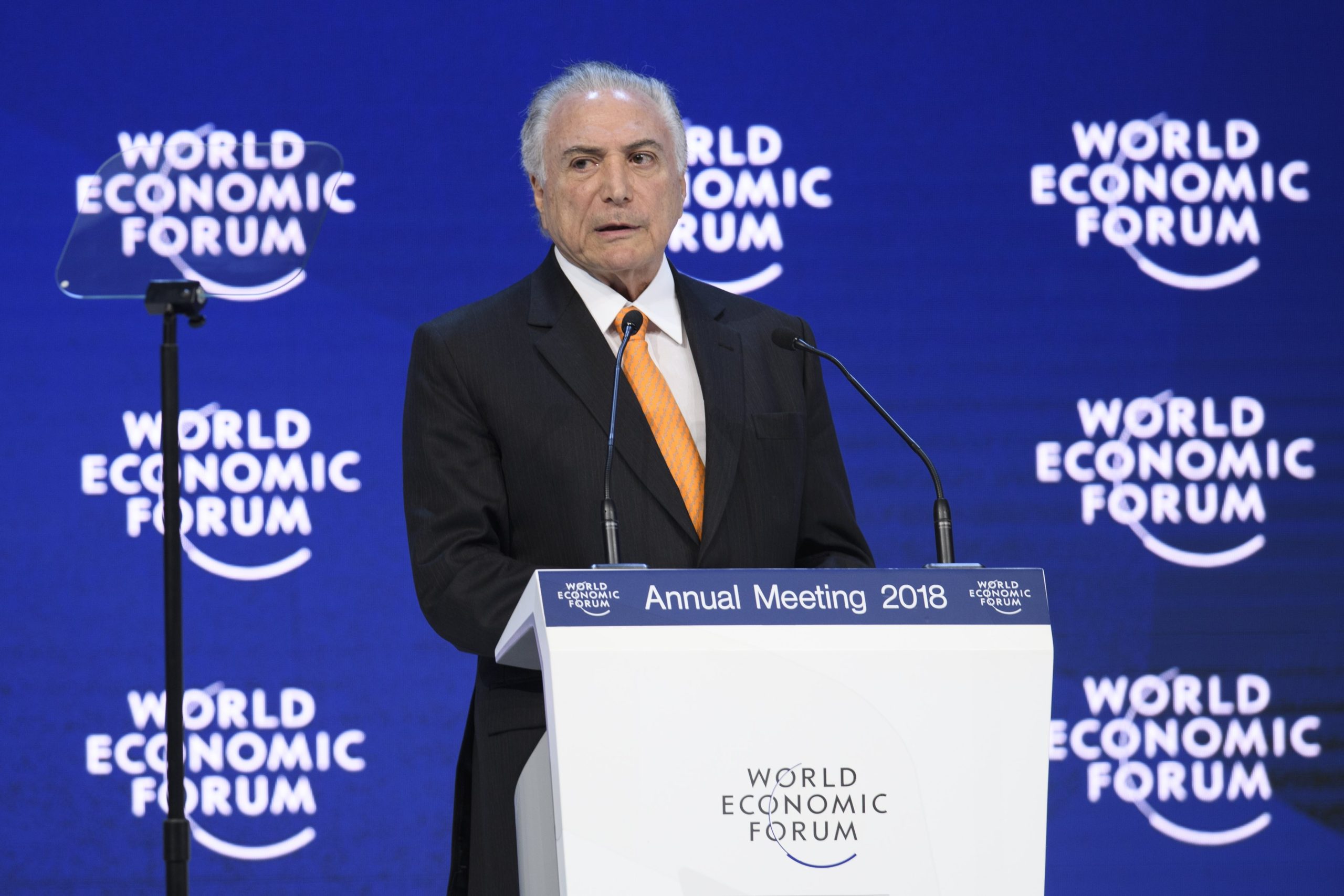 Temer diz que o Brasil está de volta e convida investidores internacionais