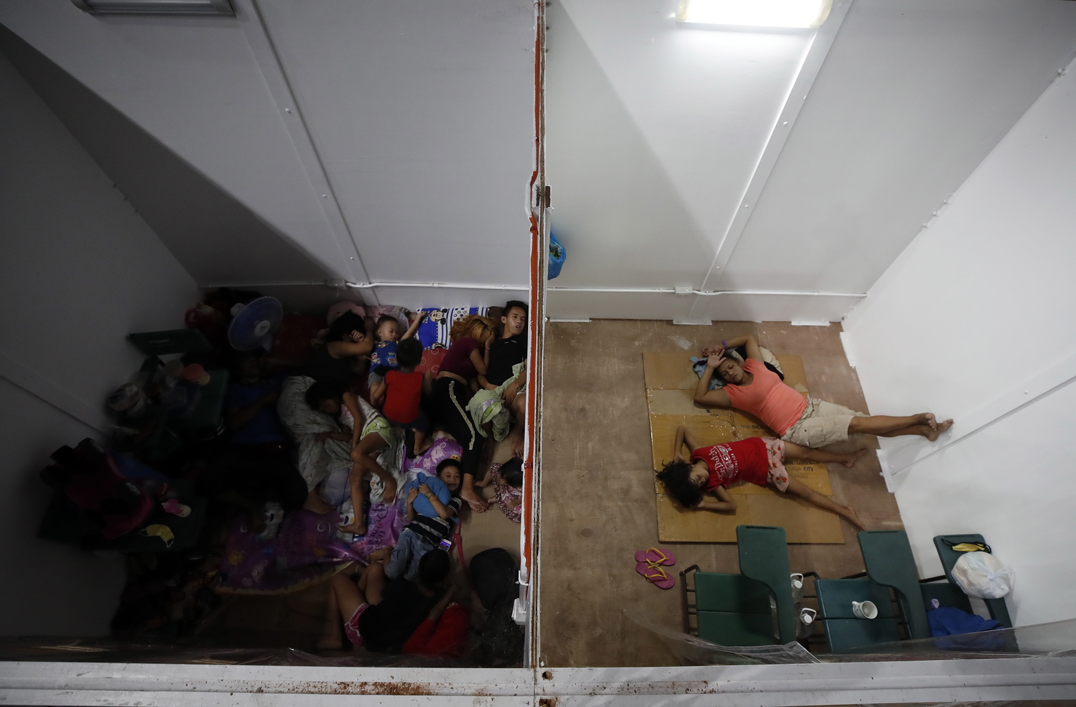 Aproximação do tufão Goni obriga a um milhão de deslocados nas Filipinas