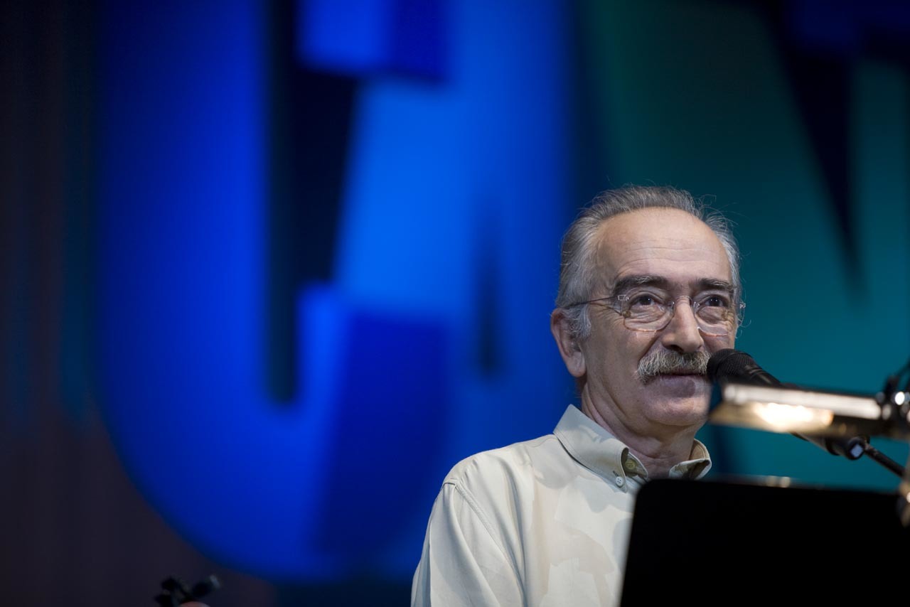 José Mário Branco: Dez canções que contam a história de uma voz que ficará para sempre “muito mais viva que morta”