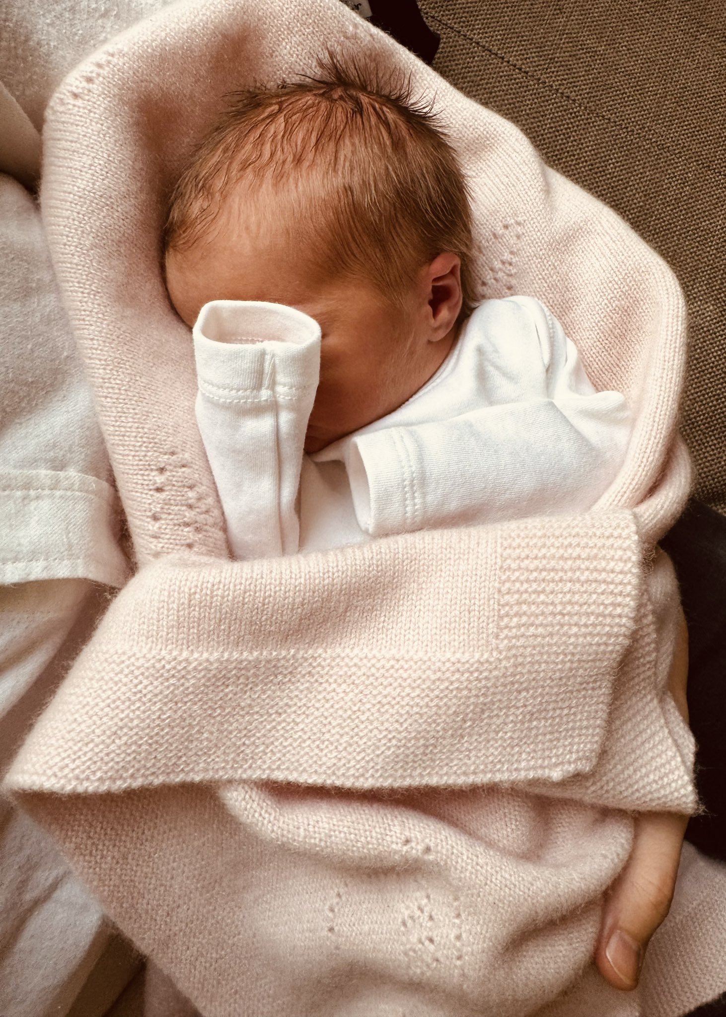 Há um novo bebé real: segunda filha da princesa Beatrice de York já nasceu