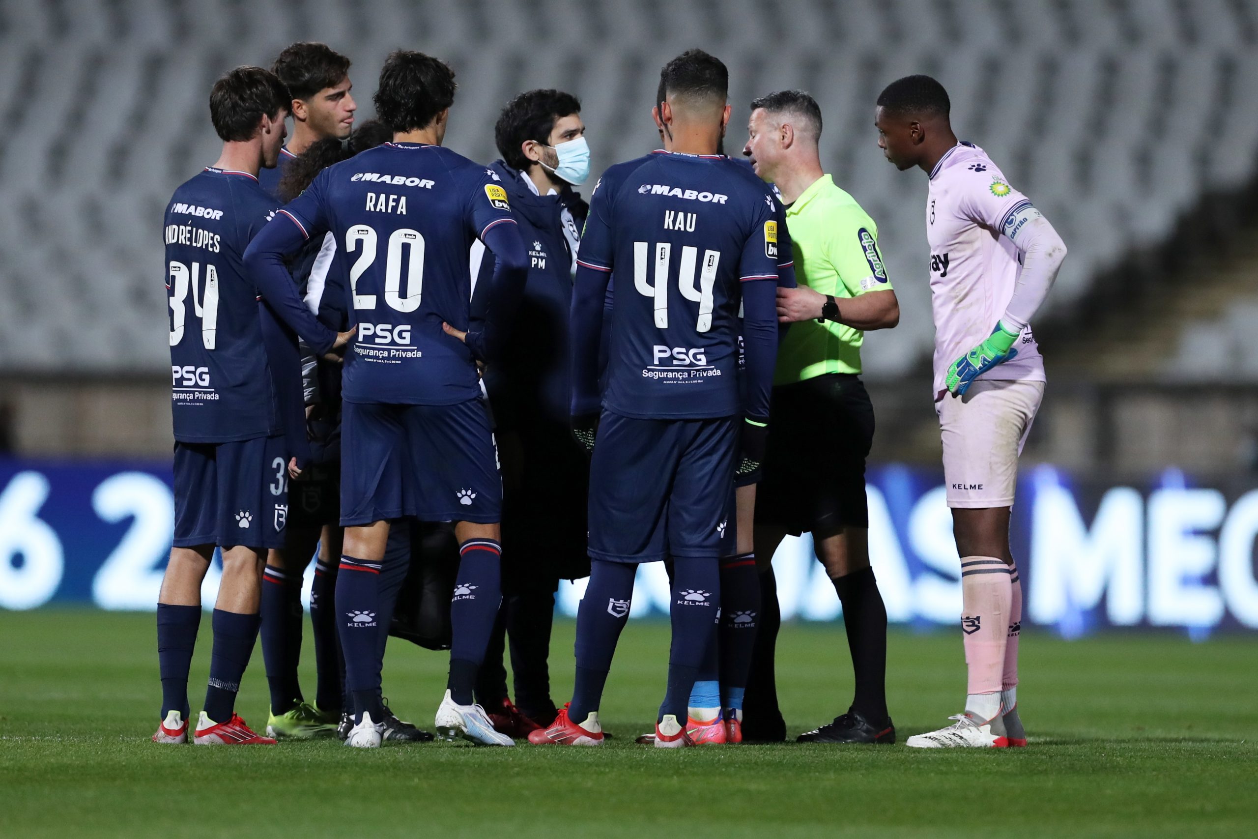 Belenenses SAD pede à Liga novo jogo com o Benfica