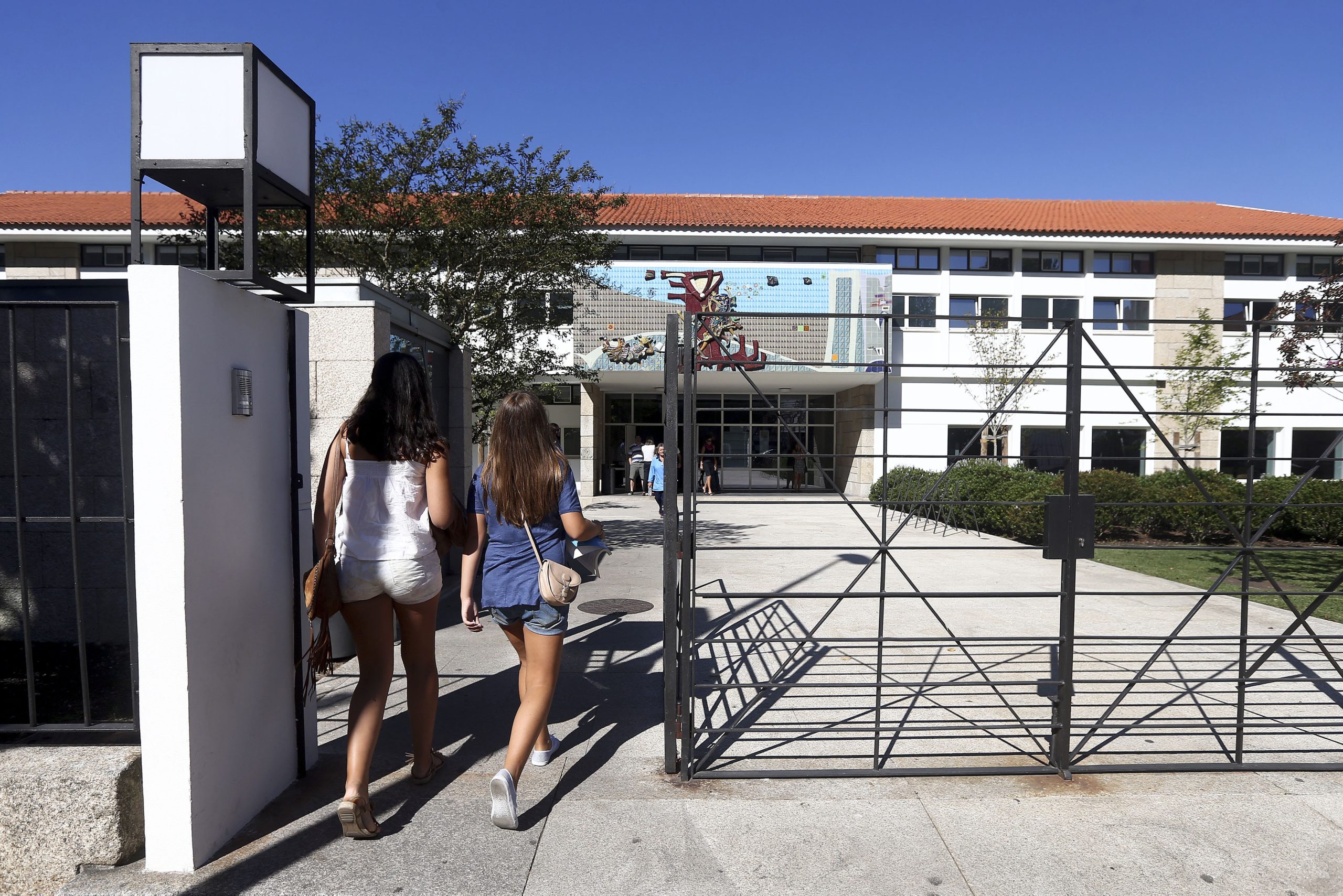 Dez escolas no Porto encerram devido à greve