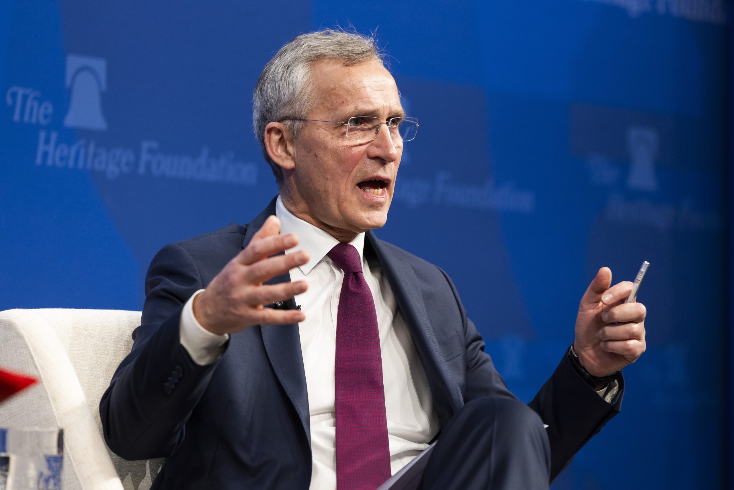 NATO diz que apoio dos EUA “é vital” e pede consenso no Congresso