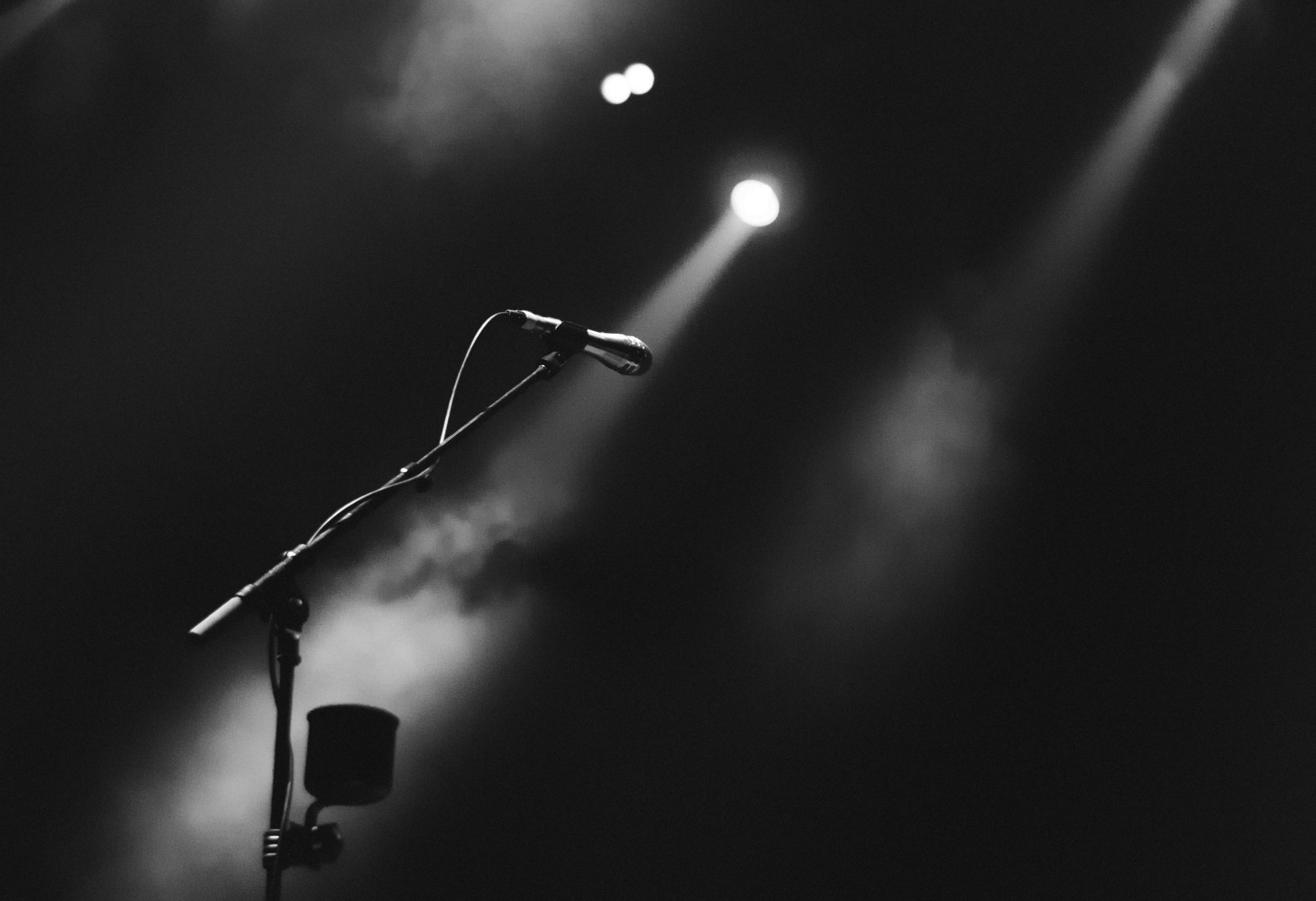 A pandemia desafinou a indústria da música. Qual será agora o seu futuro?