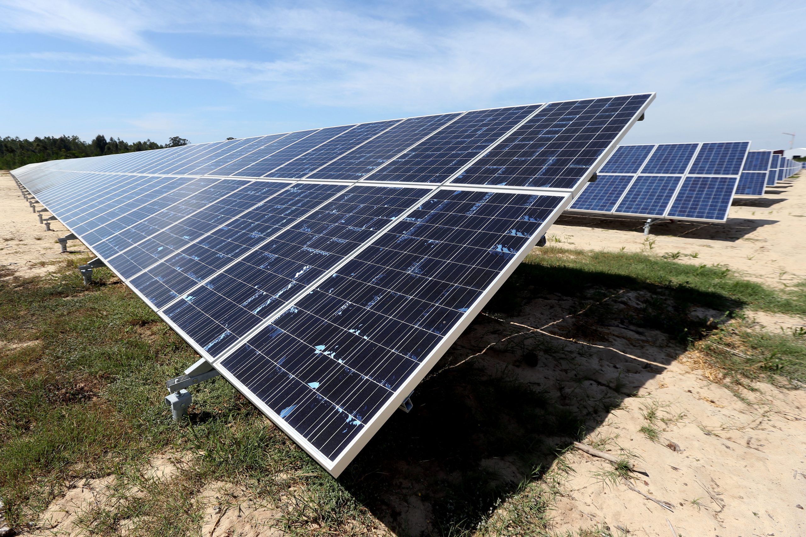 Aprovados 1,7 mil milhões de euros para novas centrais solares em Espanha, Itália e Portugal