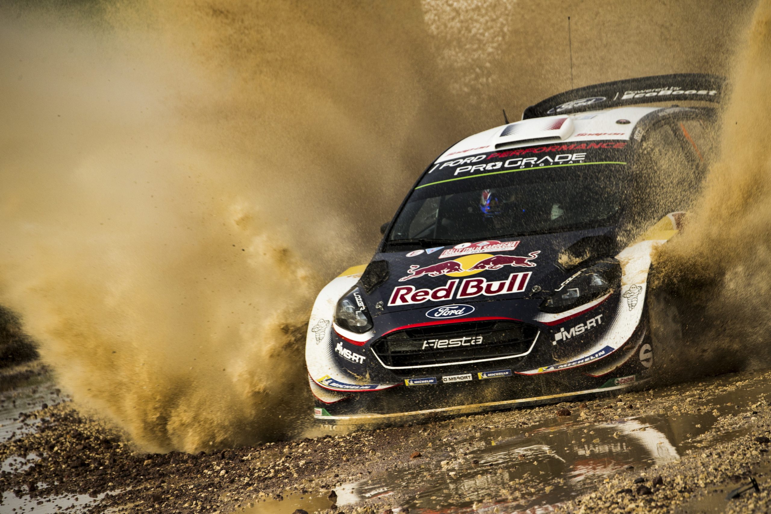 Sébastien Ogier vence e segura liderança do Rali da Sardenha