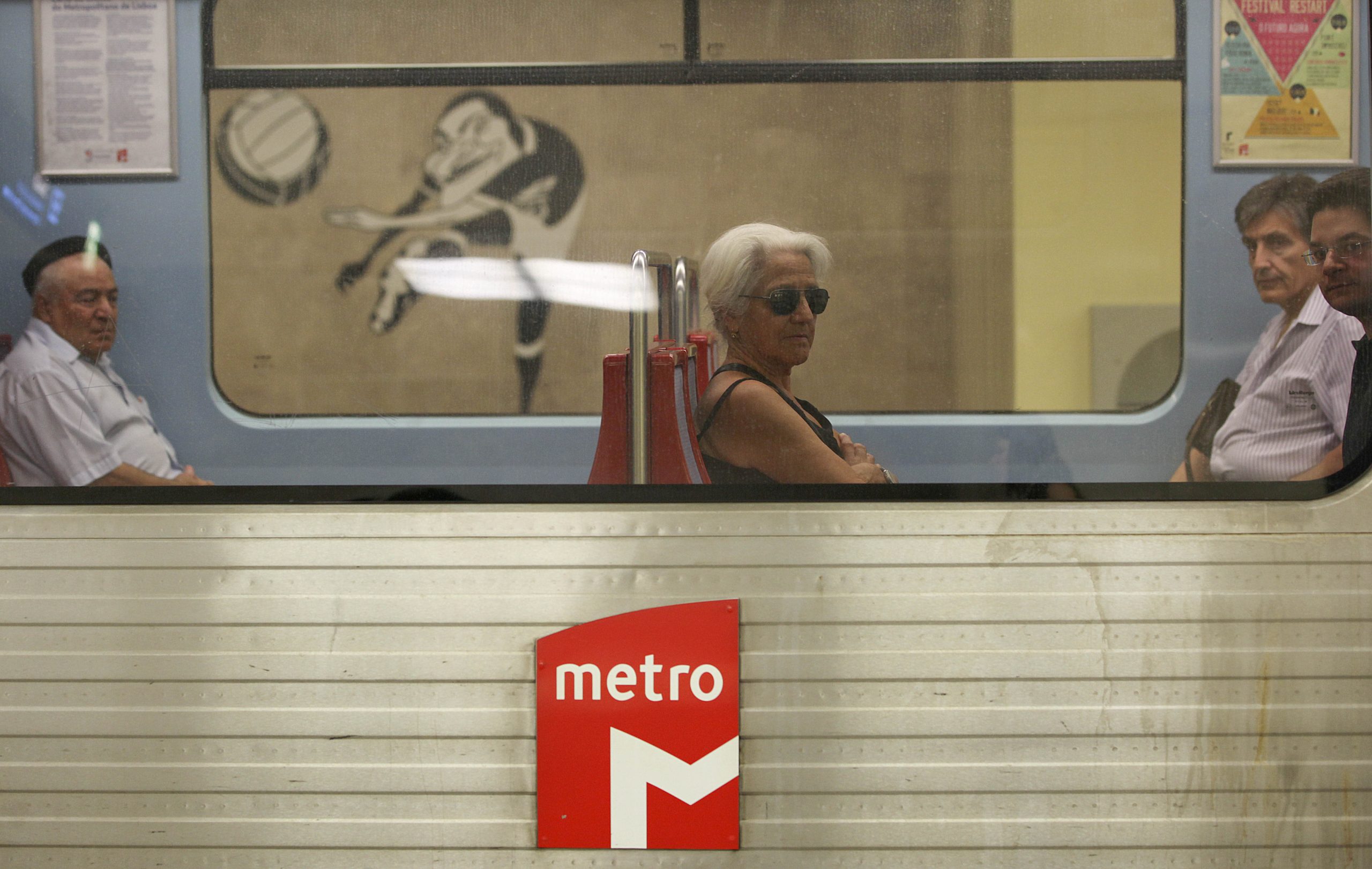 Ativistas fazem queixa à Comissão Proteção de Dados. Terão sido monitorizadas por metro de Lisboa