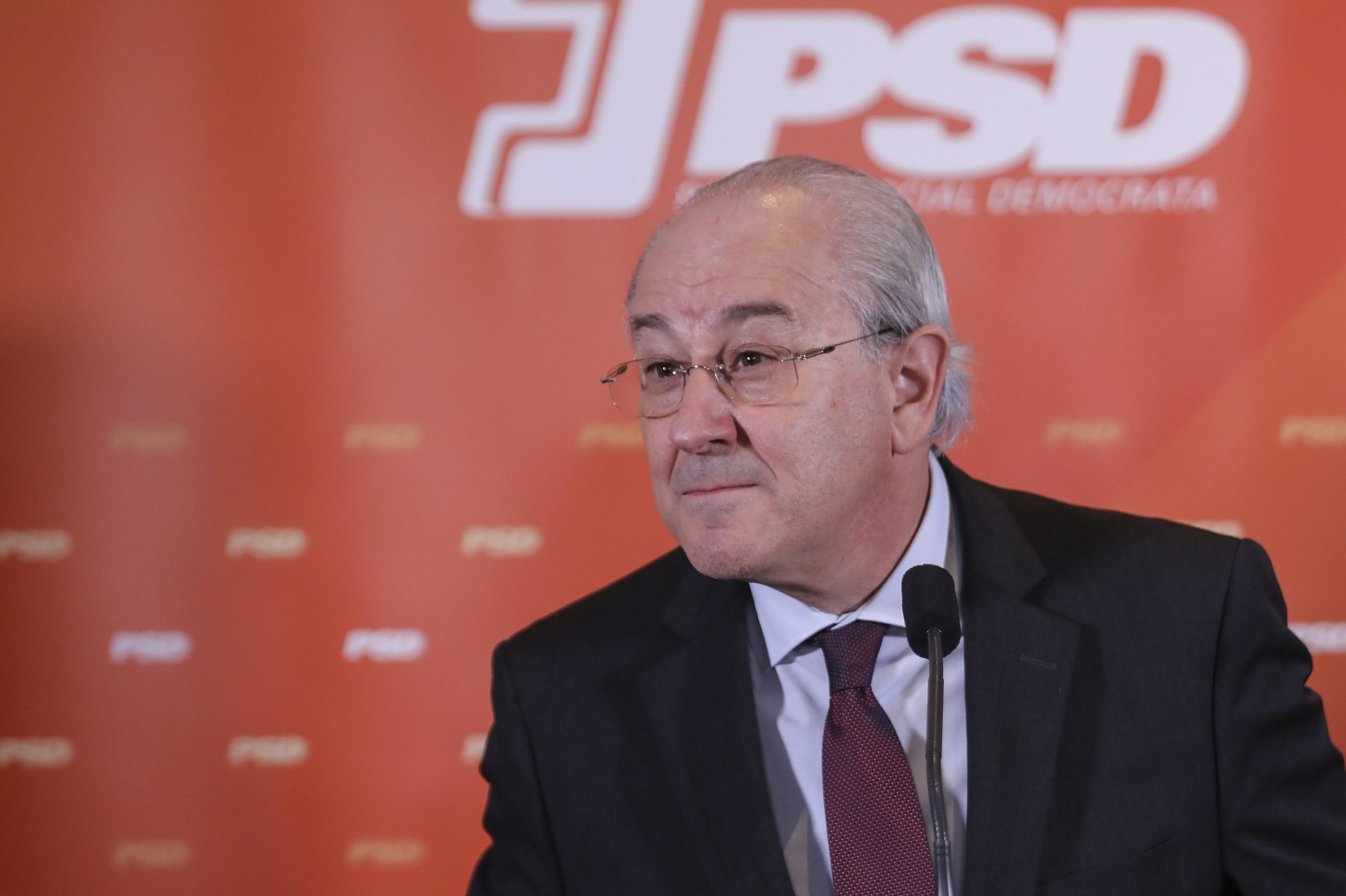 PSD. Rui Rio diz que eleições internas não se podem fazer “ao pontapé”