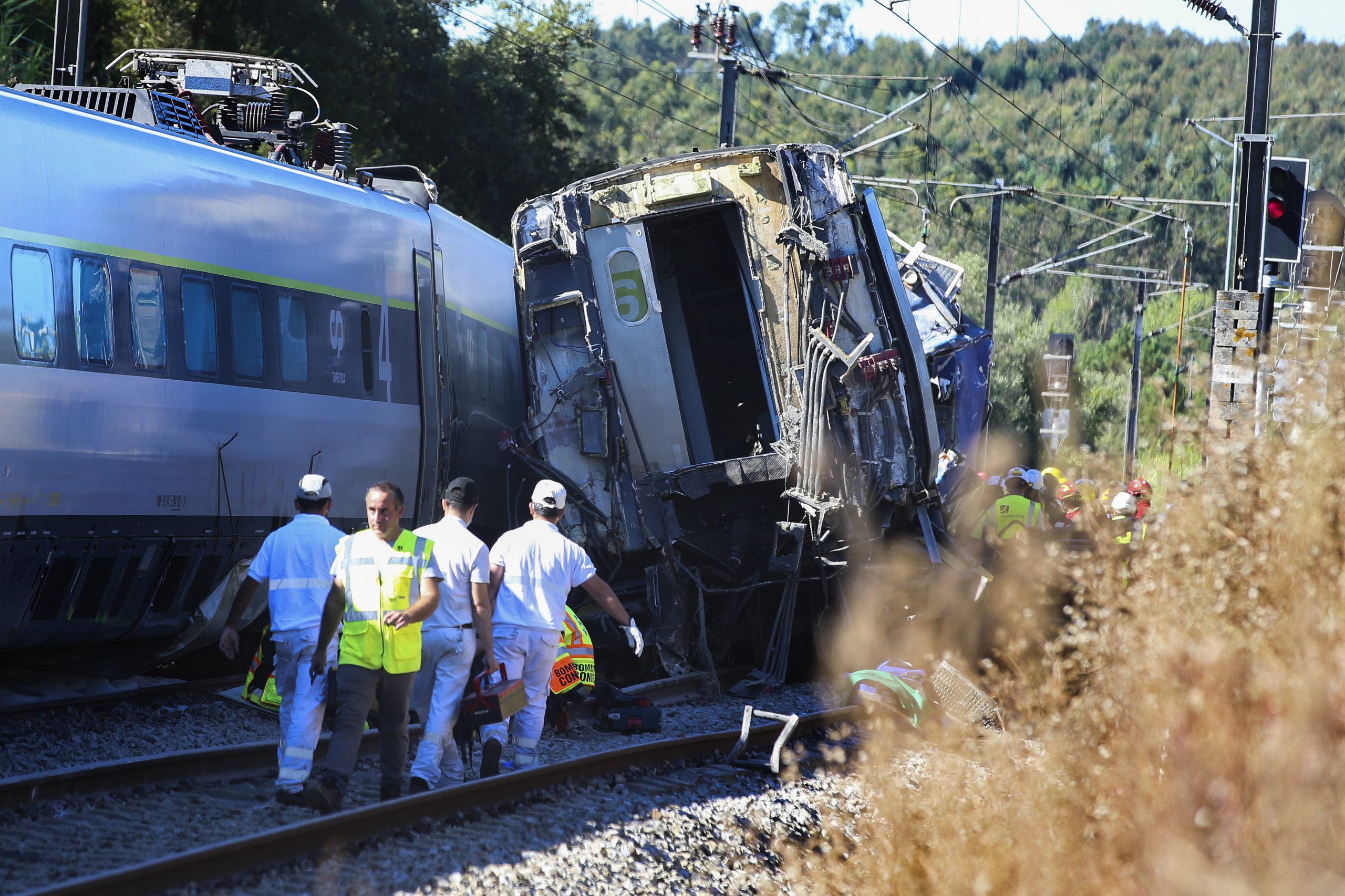 Acidente do Alfa Pendular: Já foi reaberta a circulação na linha do Norte