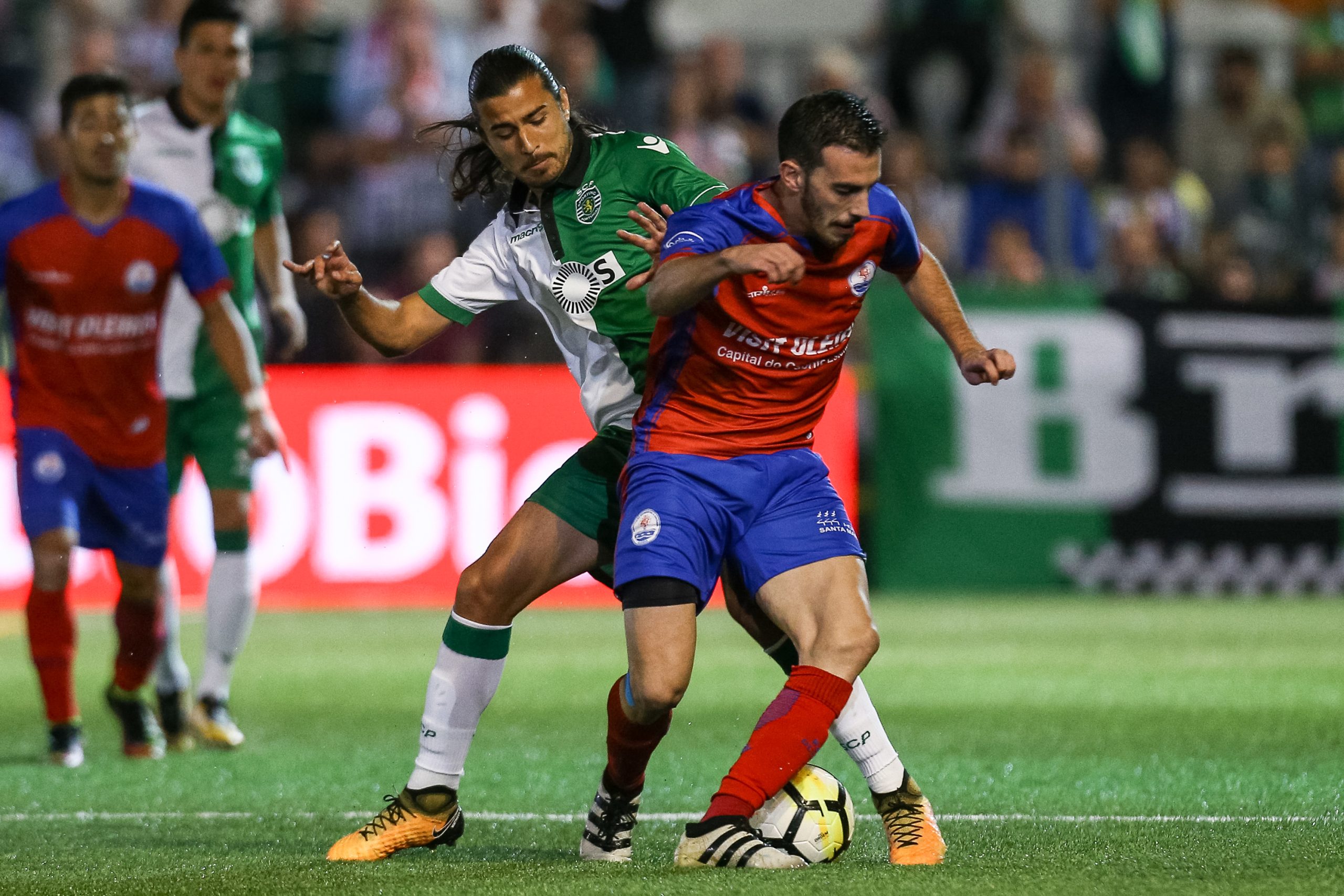 Sporting empresta Mattheus Oliveira ao Vitória de Guimarães até final da época