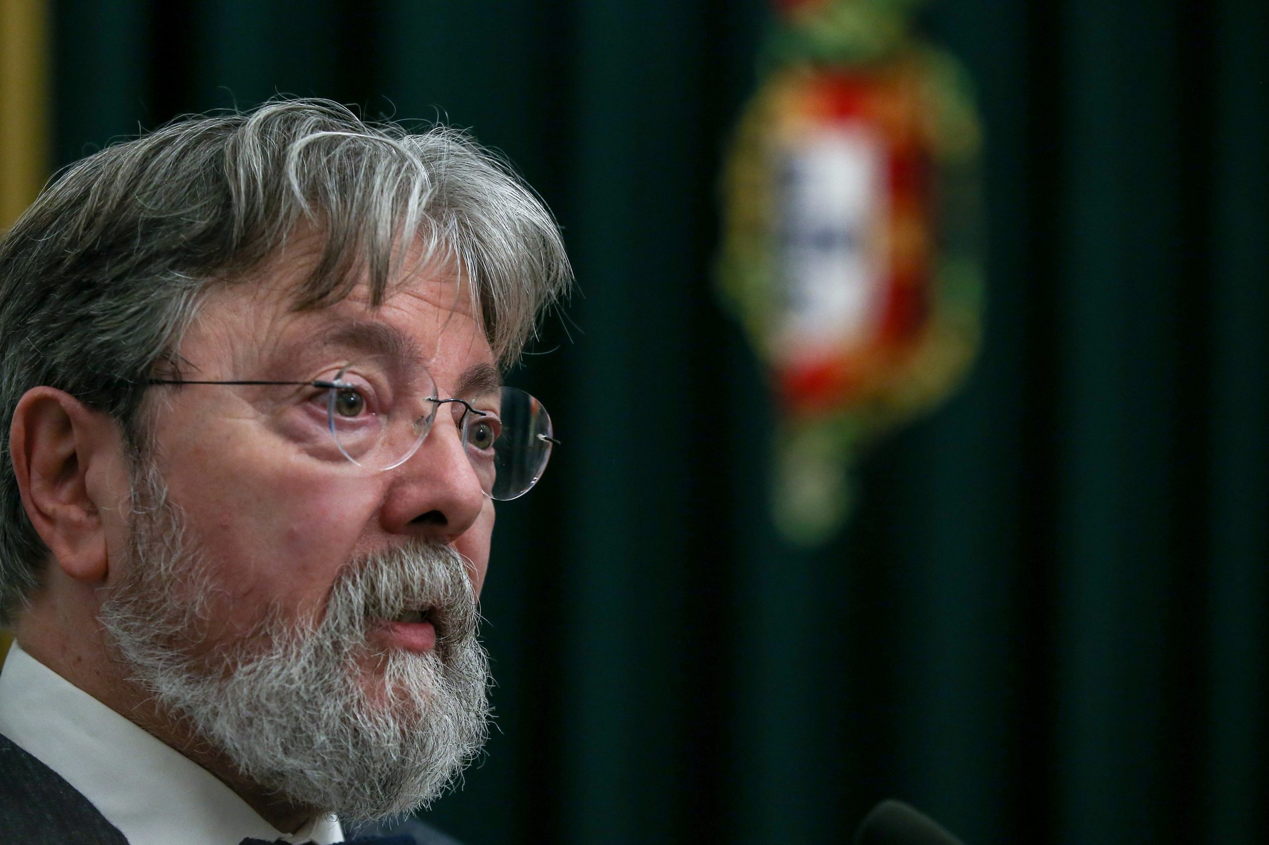 Covid-19: Escolas e equipamentos só podem fechar com base legal, diz Francisco George