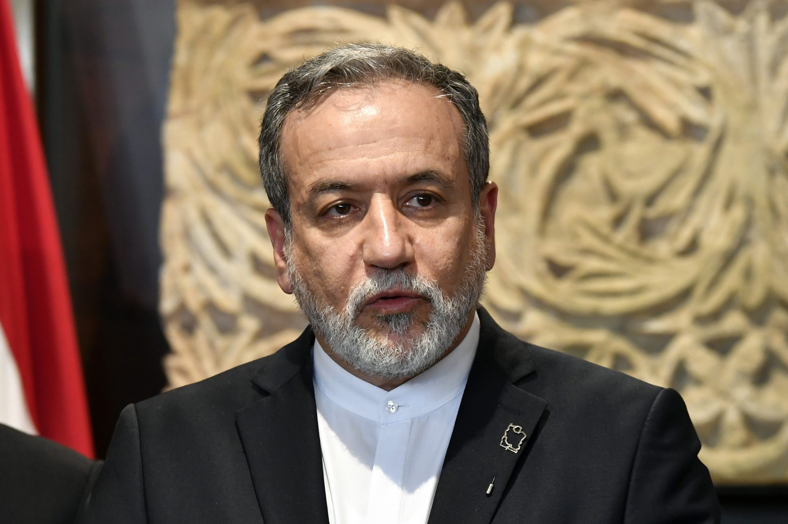 Irão descarta negociar com EUA enquanto Israel prosseguir com ataques