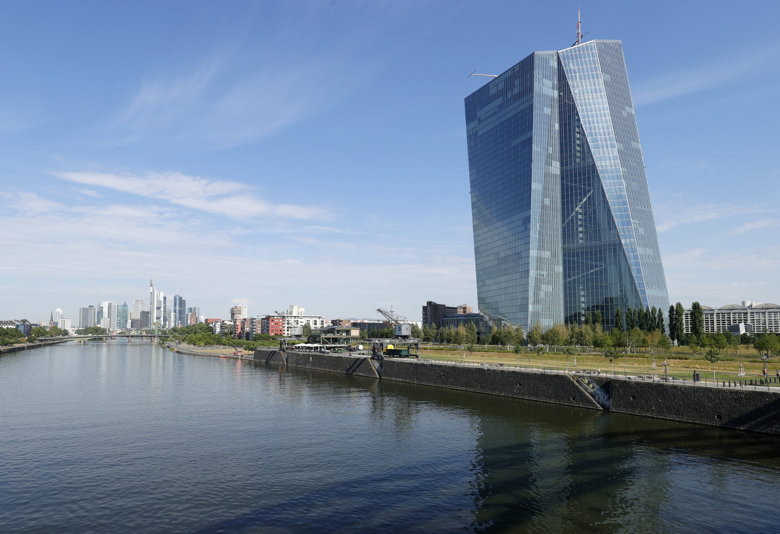 BCE diz que banca europeia está “resiliente” face ao impacto da pandemia