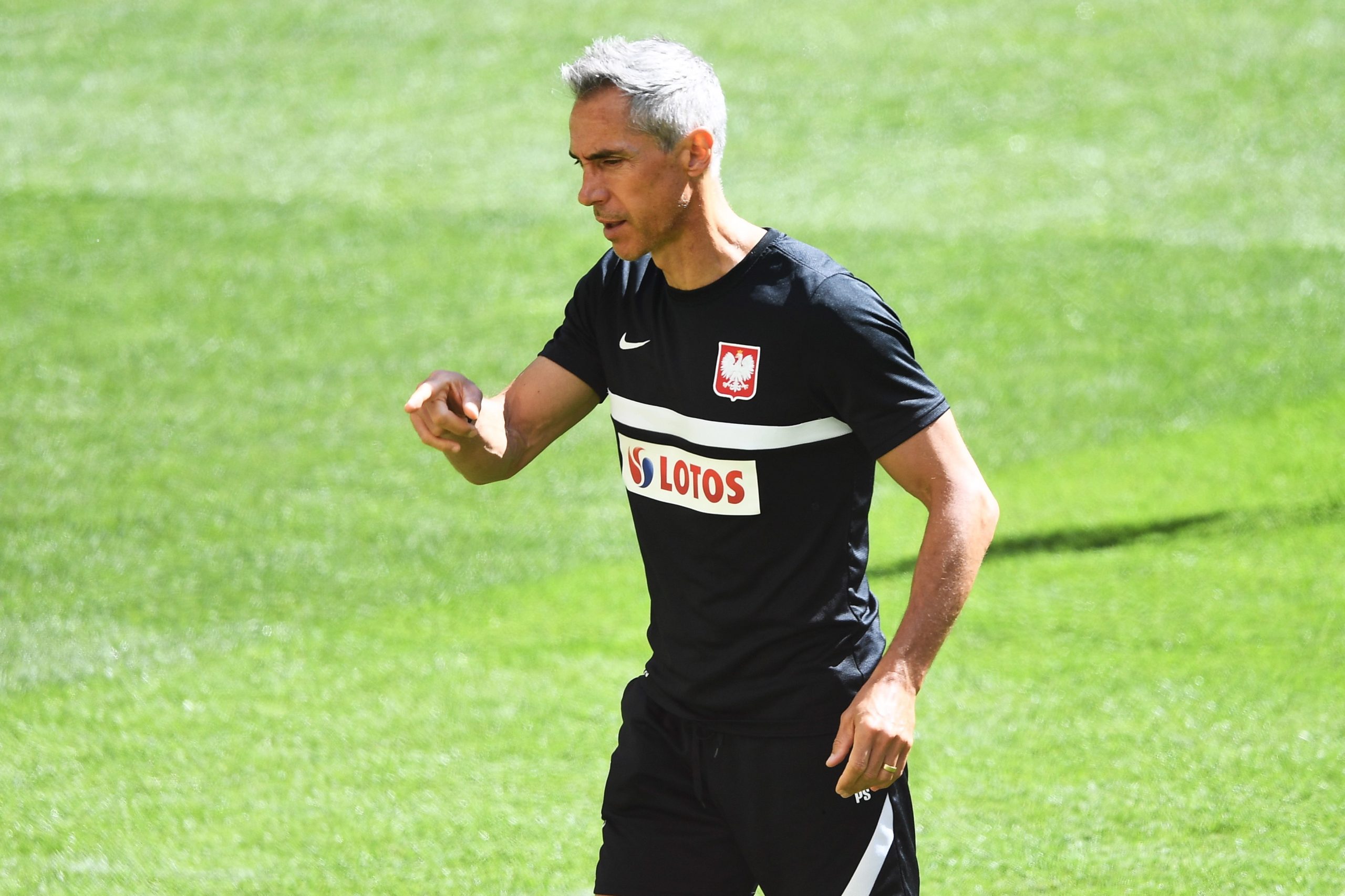 Paulo Sousa diz que a Polónia tem capacidade para causar ‘estragos’ à Espanha